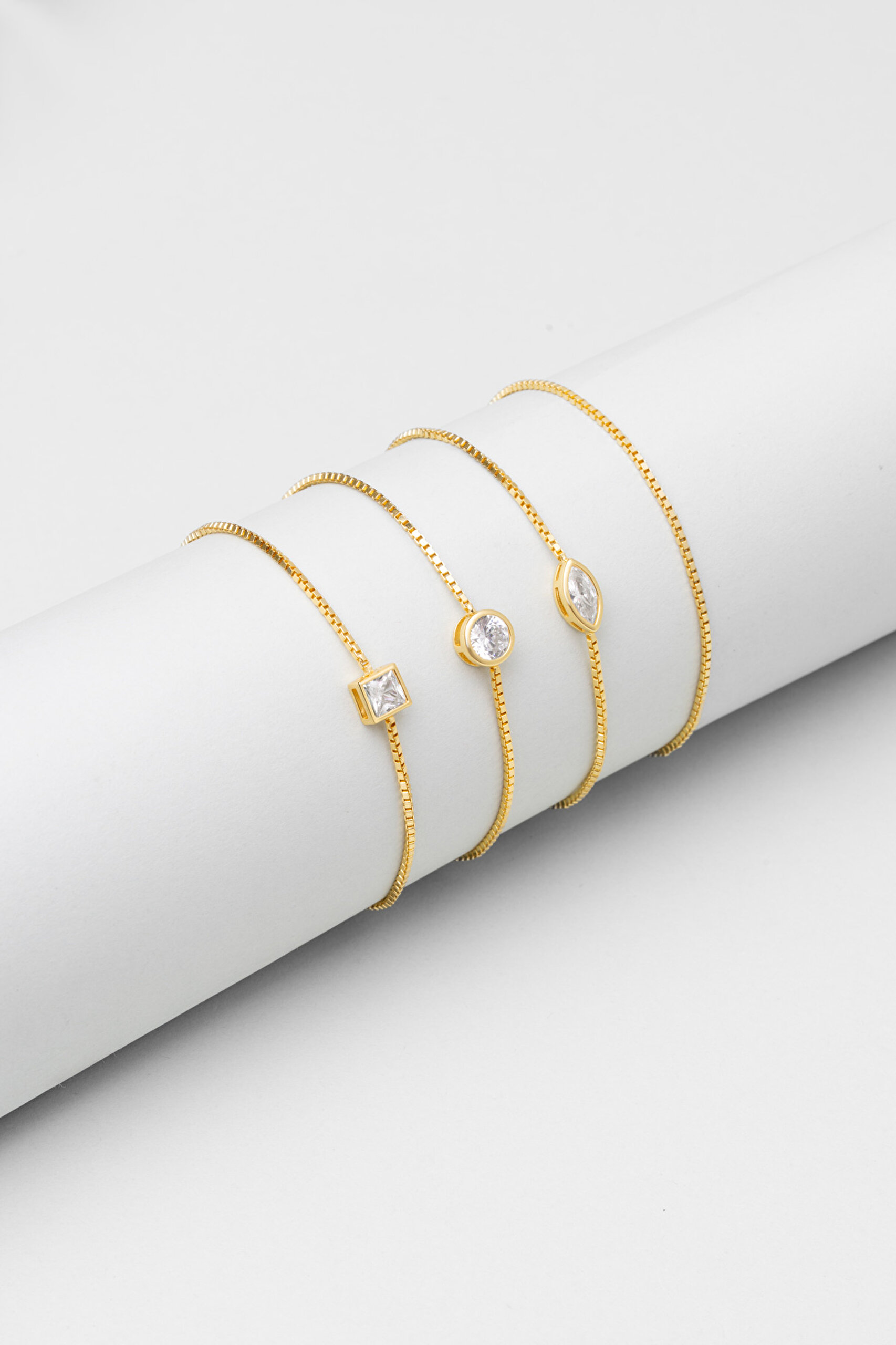 ⁠ Mira 18 Ayar Sarı Altın Kaplama Ayarlanabilir Gümüş Bileklik_5}