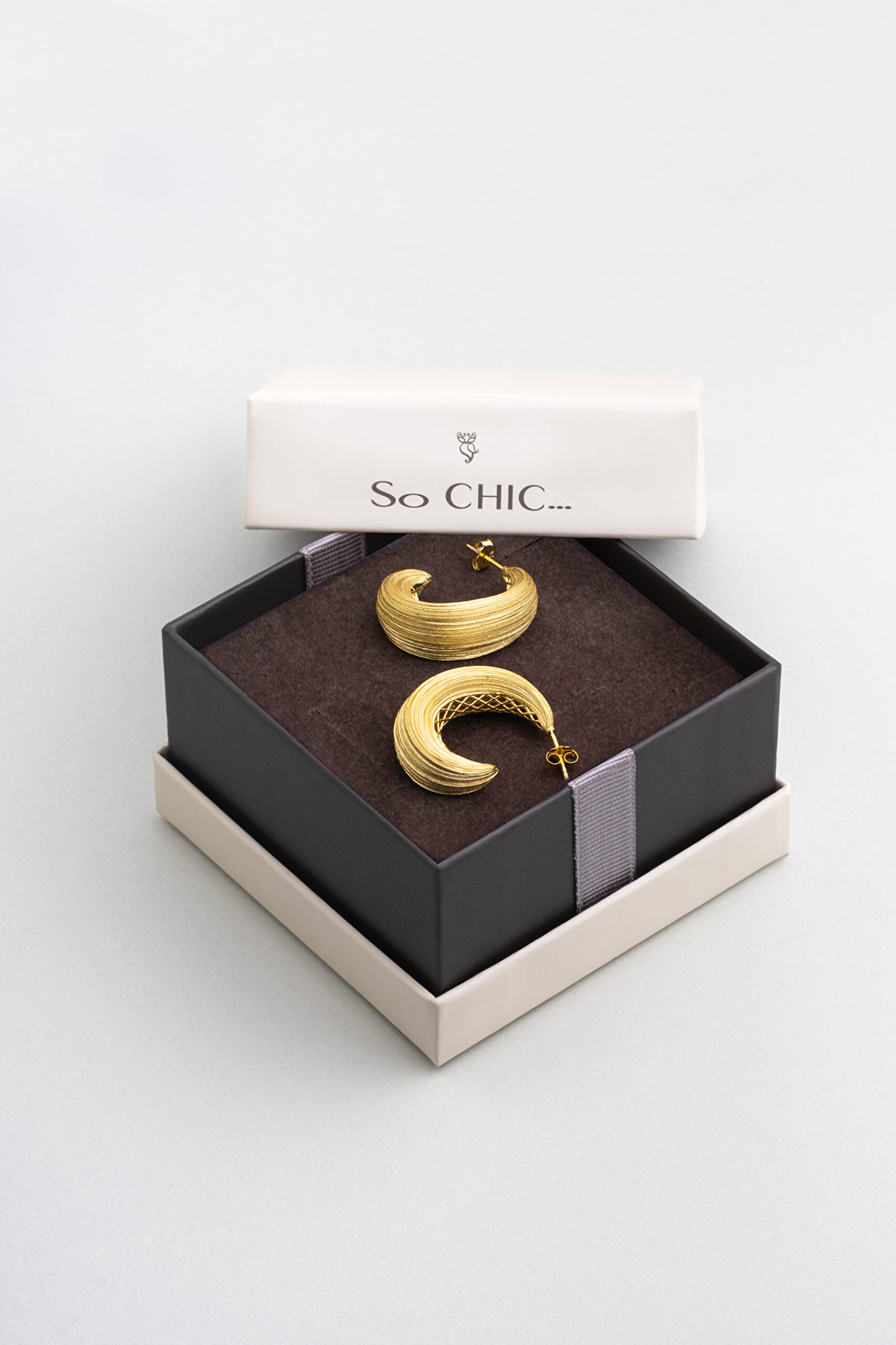 ⁠ Nova Rüzgarı 18 Ayar Sarı Altın Kaplama Gümüş Küpe_4}