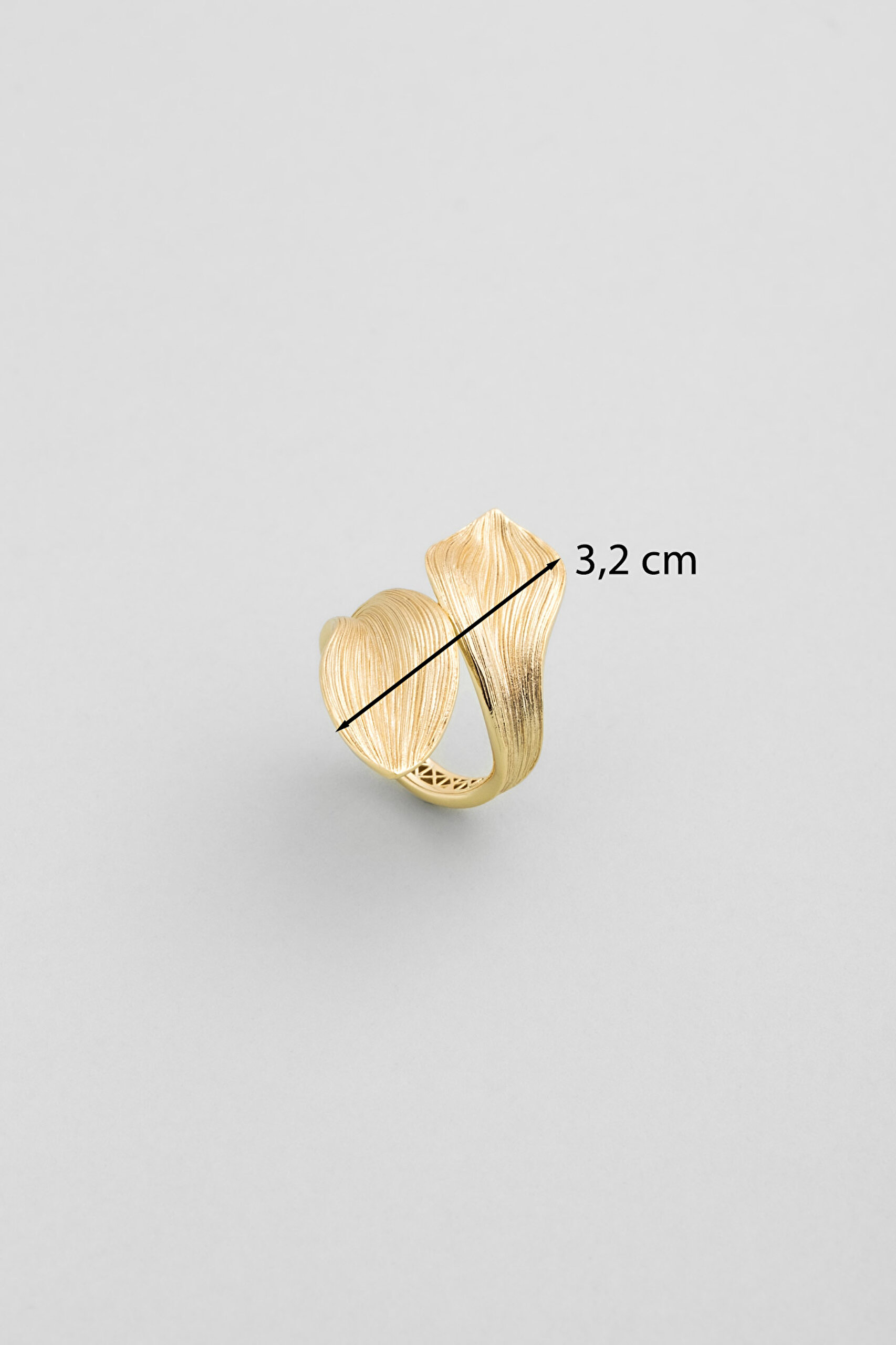 ⁠ Serena Parıltısı 18 Ayar Sarı Altın Kaplama Gümüş Yüzük_2}