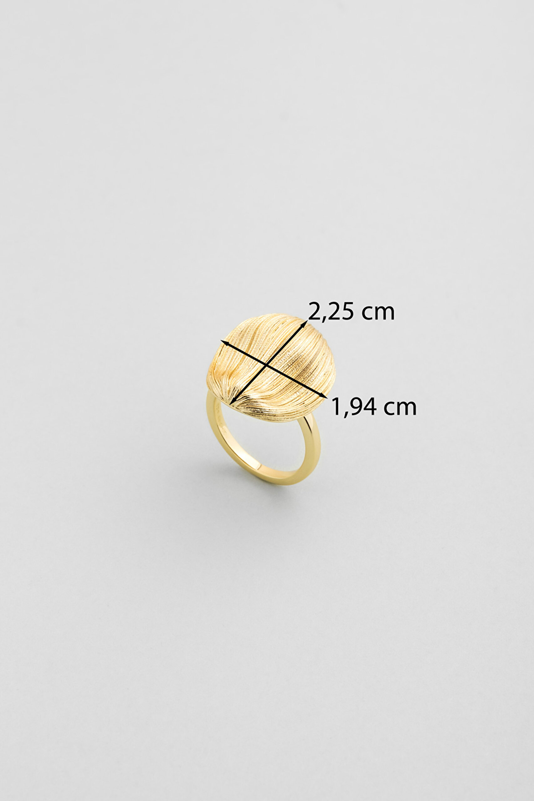 ⁠ Liora Güneşi 18 Ayar Sarı Altın Kaplama Gümüş Yüzük_2}