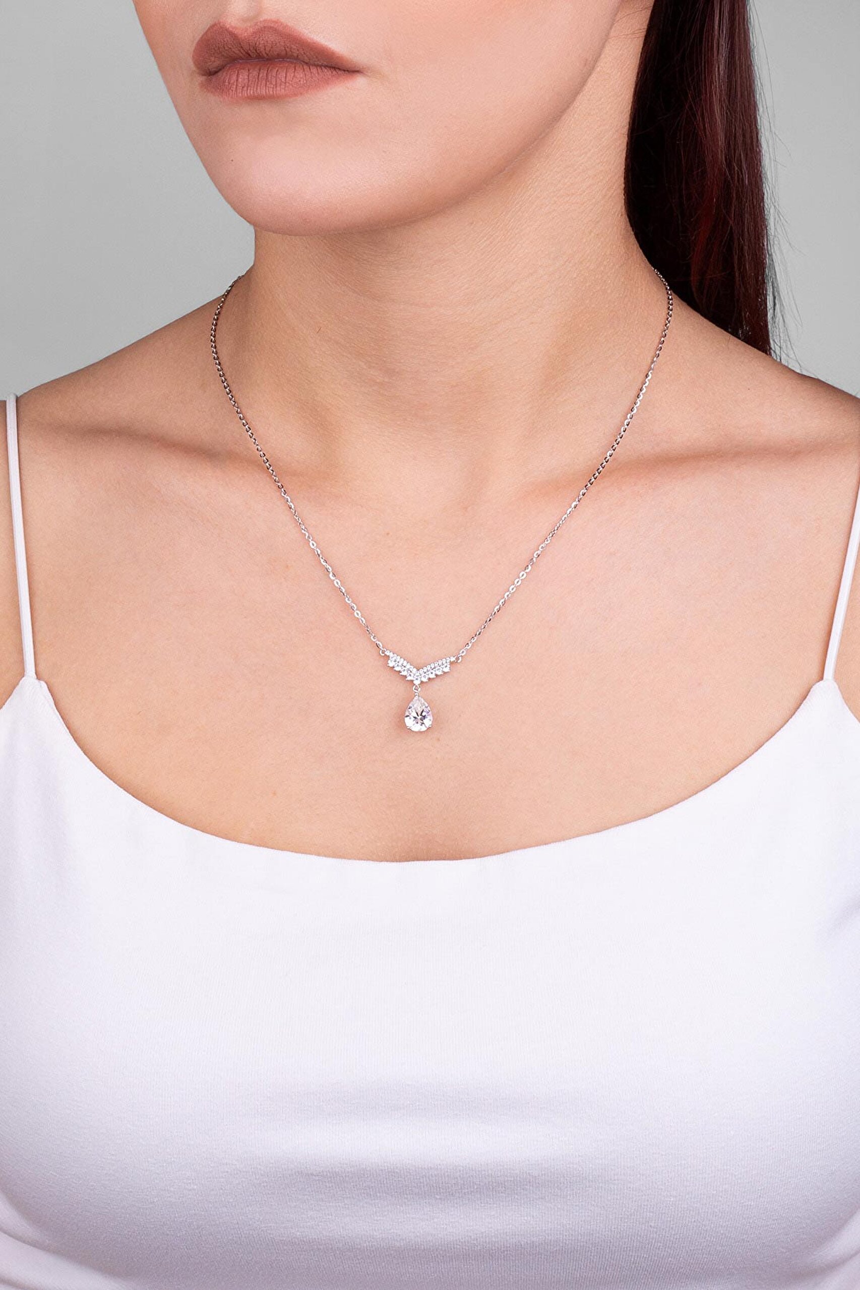⁠ Mozanit Charlotte 18 Ayar Beyaz Altın Kaplama 46 Cm Gümüş Kolye_3}