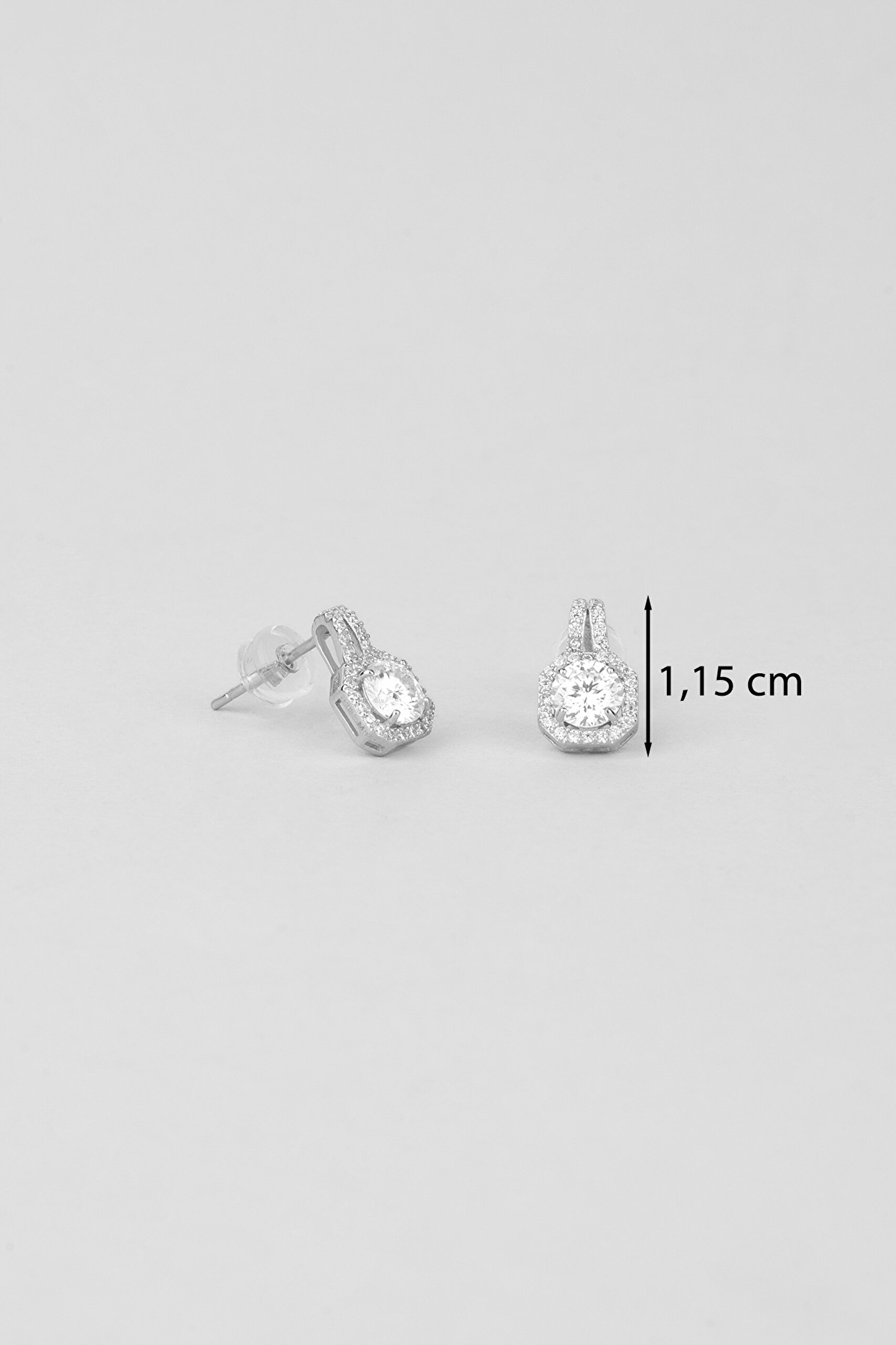 ⁠ Mozanit Işığı 18 Ayar Beyaz Altın Kaplama Gümüş Küpe_2}