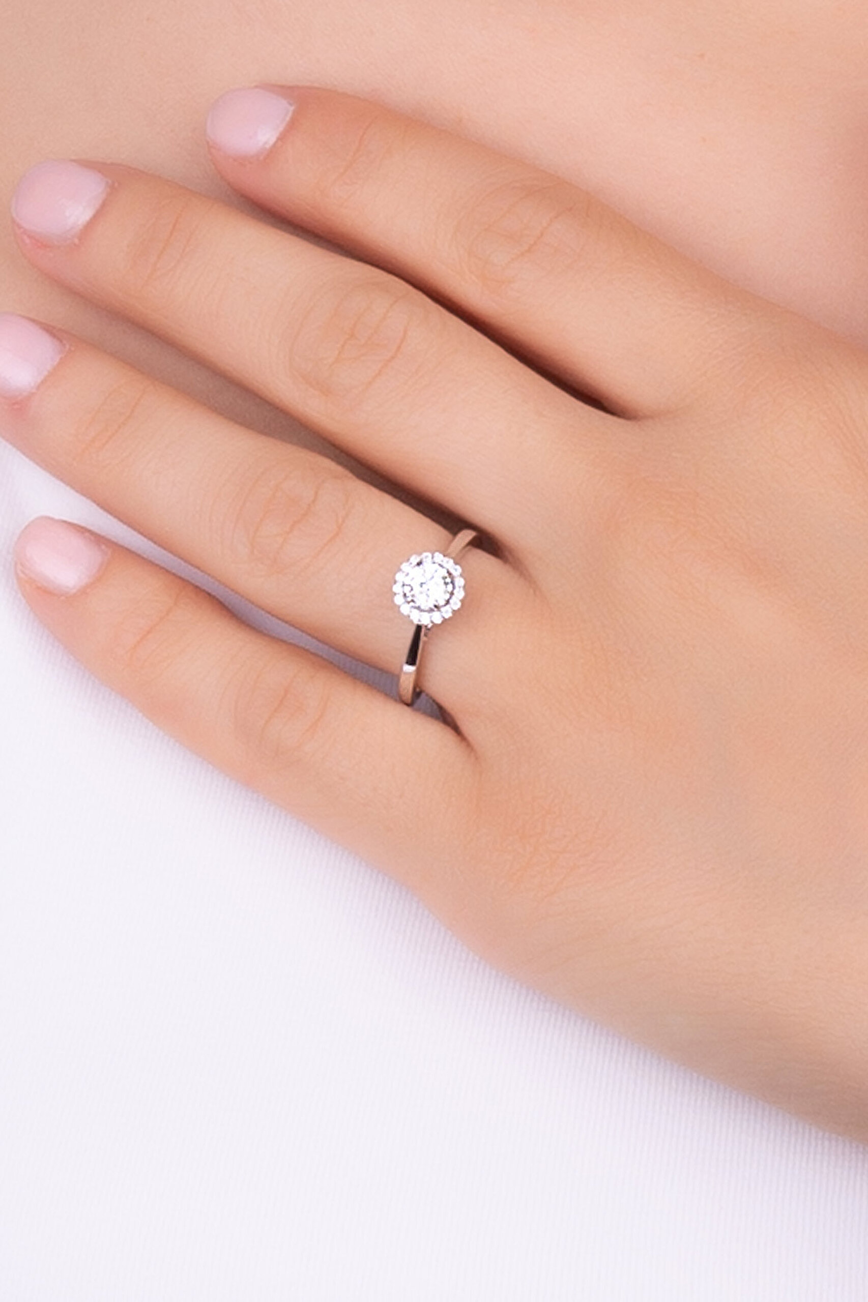 ⁠ Mozanit Dansı 18 Ayar Beyaz Altın Kaplama Gümüş Ayarlanabilir Yüzük_1}