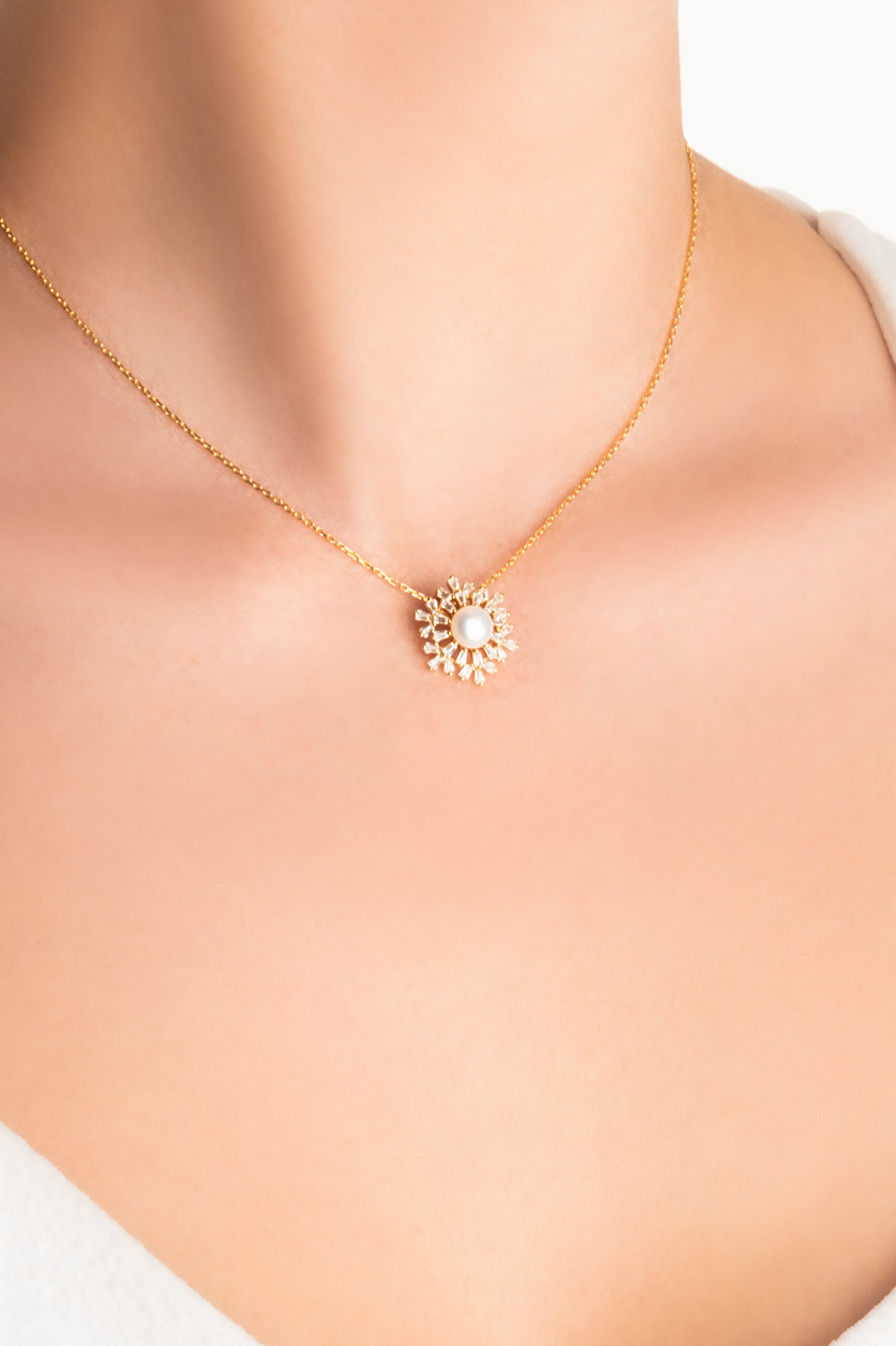 ⁠ İnci Güneşi 18 Ayar Sarı Altın Kaplama 42 Cm Gümüş Kolye_1}