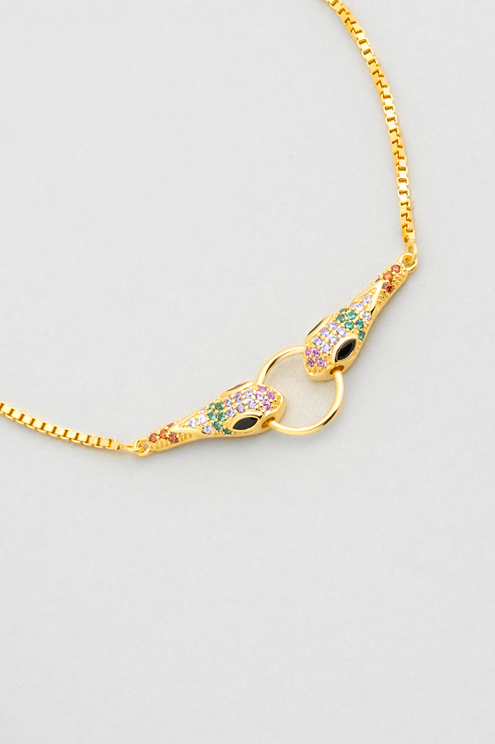 ⁠ Medusa Efsanesi 18 Ayar Sarı Altın Kaplama Ayarlanabilir Gümüş Bileklik_4}