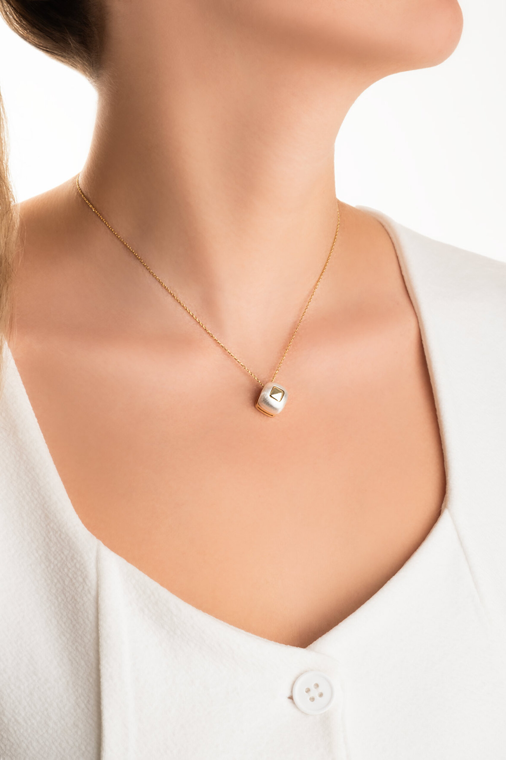 ⁠ Lunara 18 Ayar Sarı Ve Beyaz Altın Kaplama 42 Cm Gümüş Kolye_3}