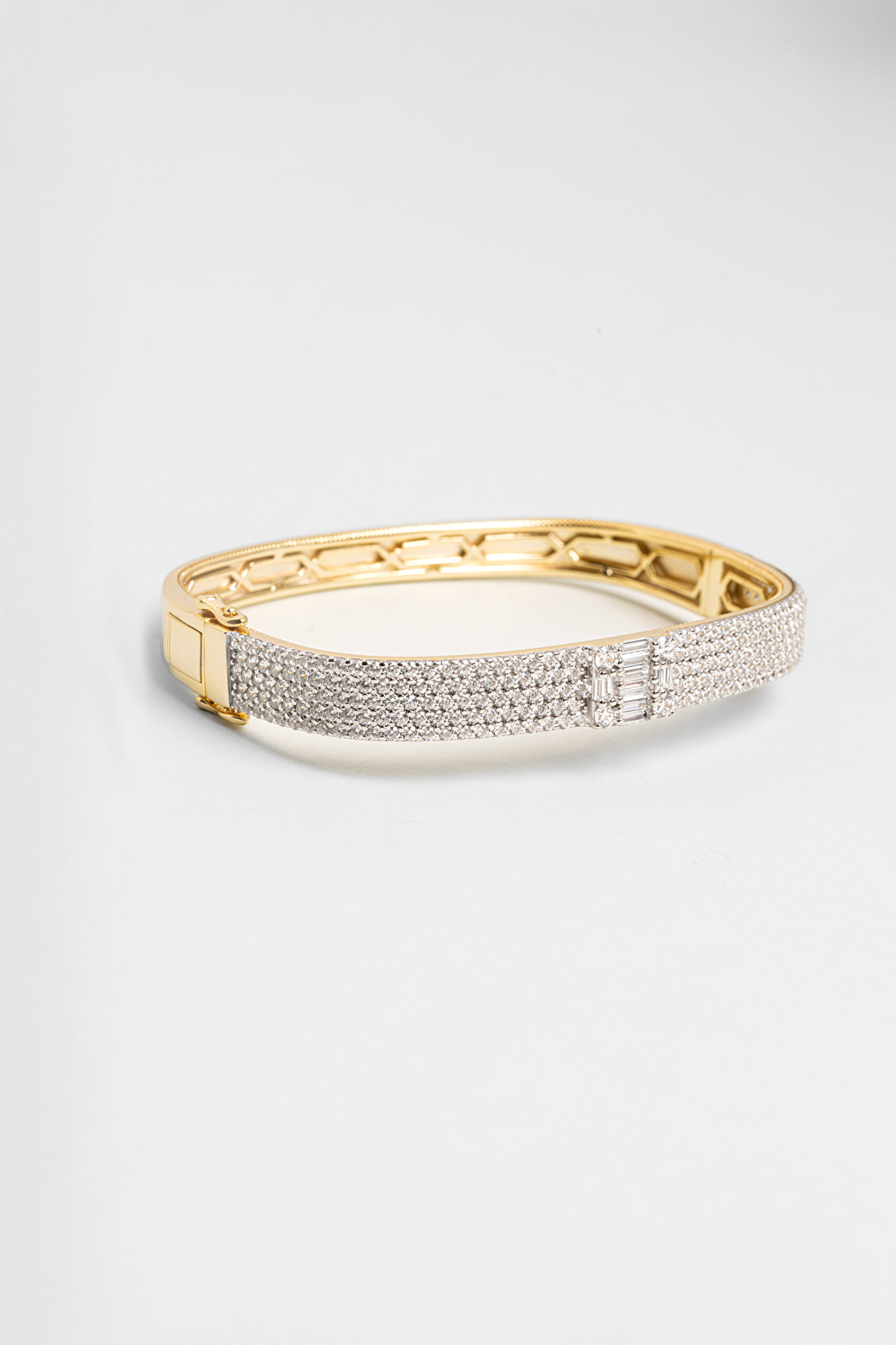 ⁠ Işıltı Masalı 18 Ayar Sarı Altın Kaplama Gümüş Kelepçe Bileklik_4}