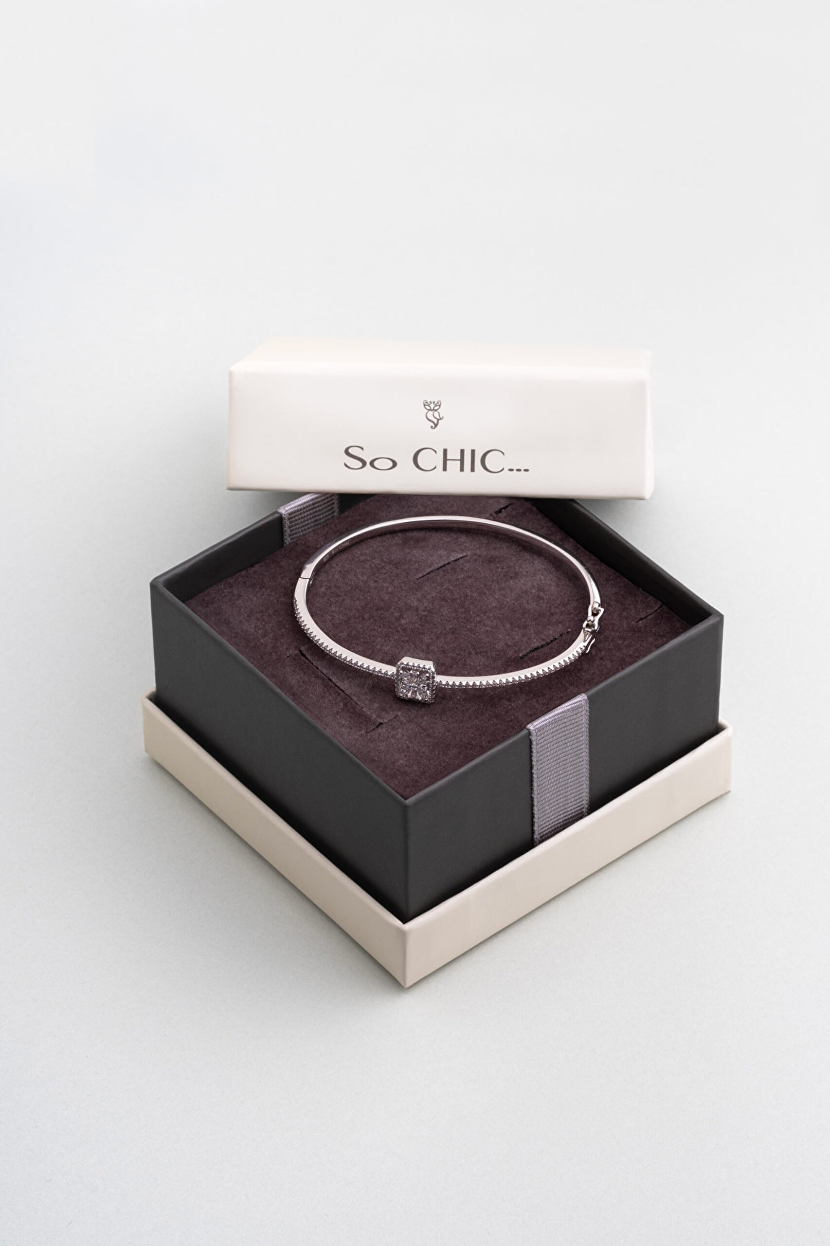 ⁠ Umut Çiçeği 18 Ayar Beyaz Altın Kaplama Gümüş Kelepçe Bileklik_5}