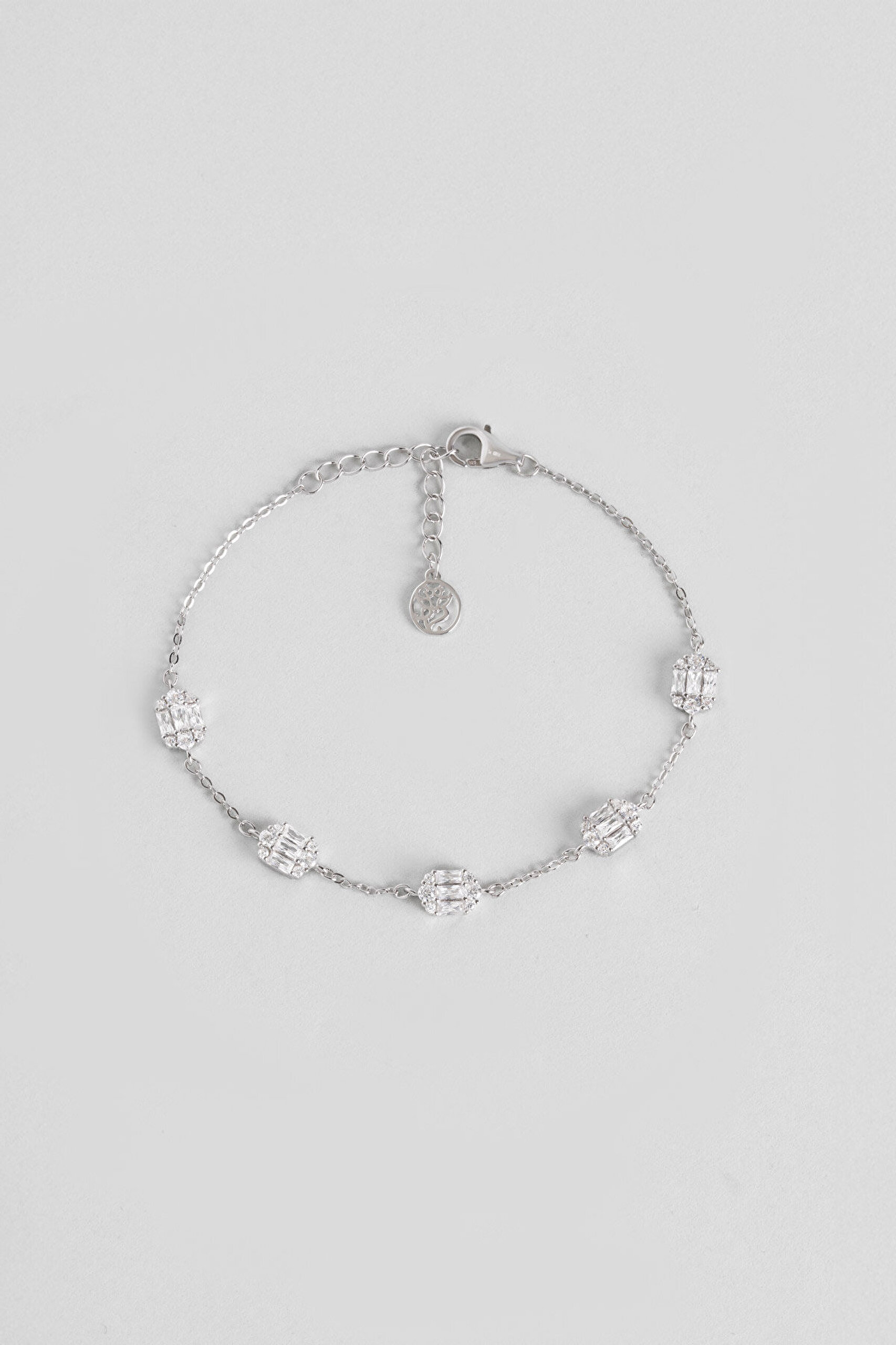 Baget Şıklığı 18 Ayar Beyaz Altın Kaplama 19 Cm Gümüş Bileklik - 0