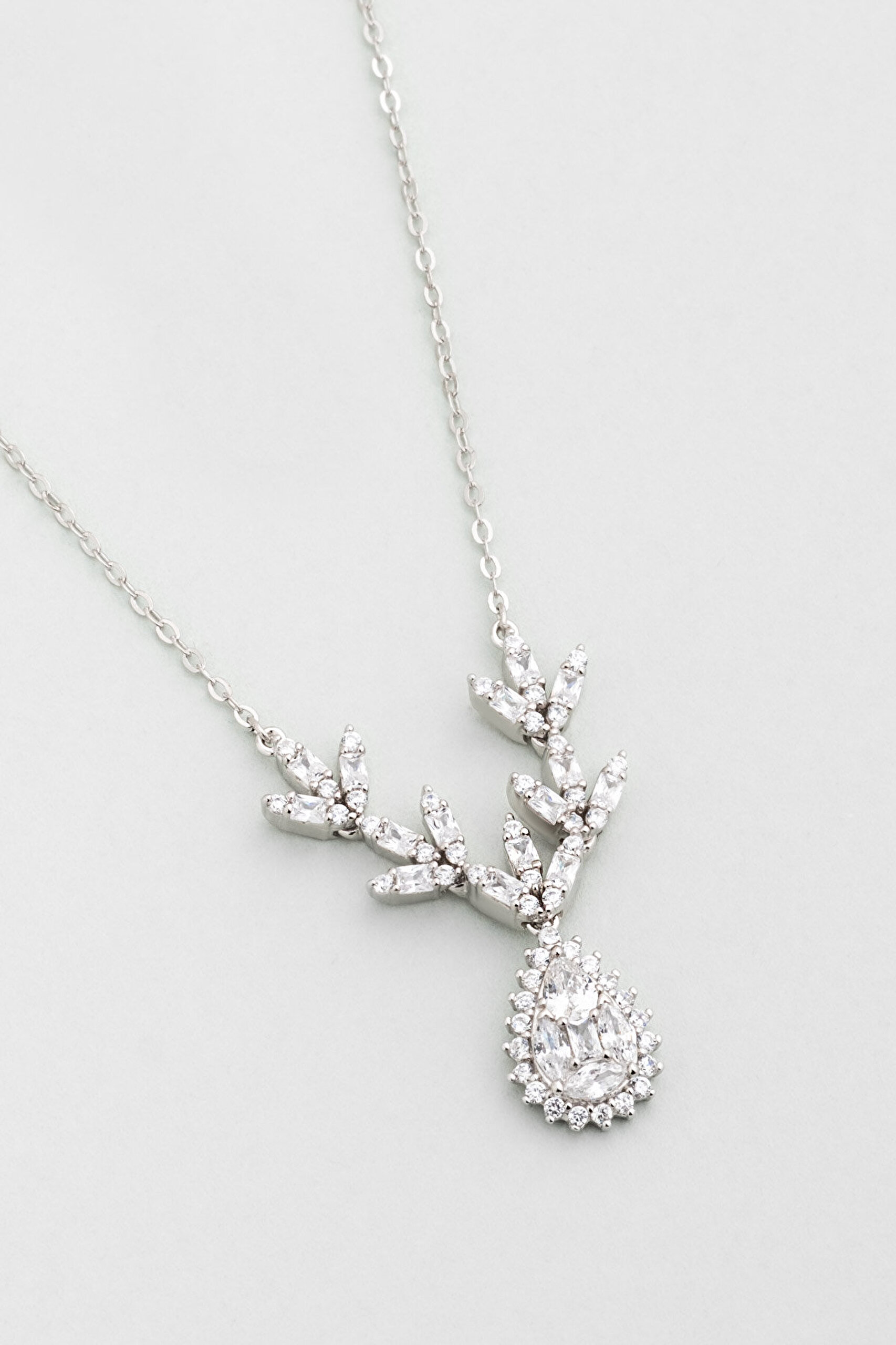 Zambak Işıltısı 18 Ayar Beyaz Altın Kaplama 45 Cm Gümüş Kolye - 4