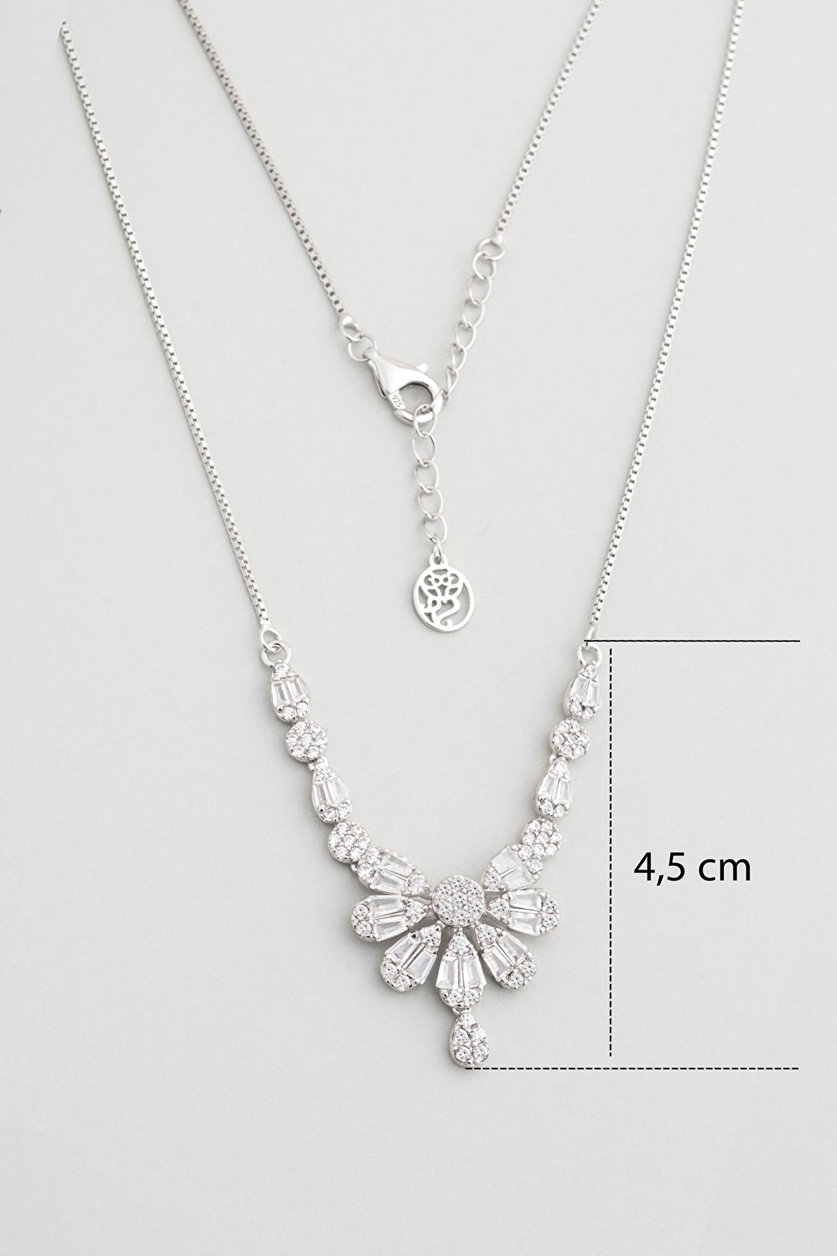 ⁠ Müge Çiçeği 18 Ayar Beyaz Altın Kaplama 45 Cm Gümüş Kolye_2}