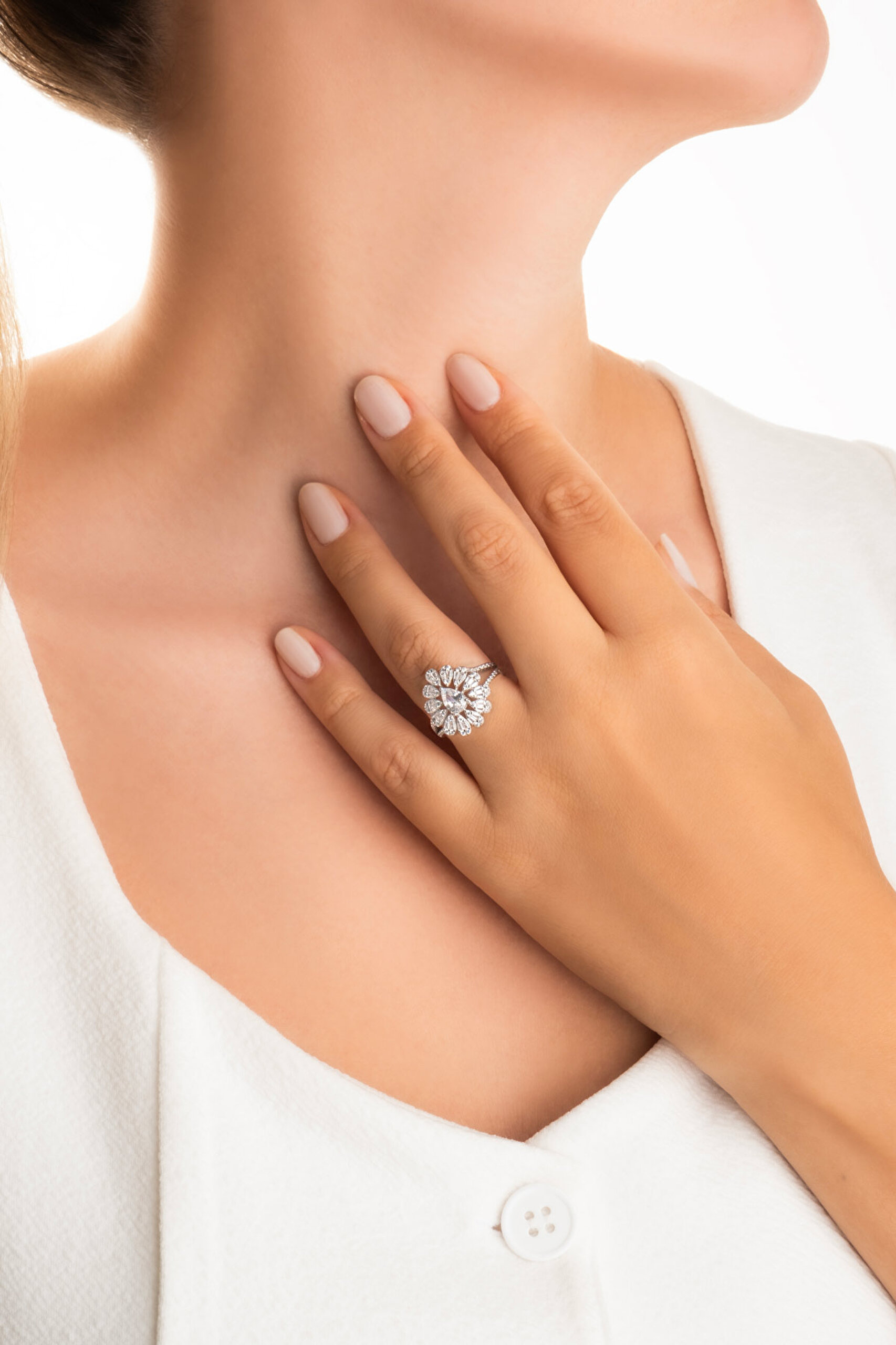 ⁠ Düğün Çiçeği 18 Ayar Beyaz Altın Kaplama Gümüş Yüzük_3}