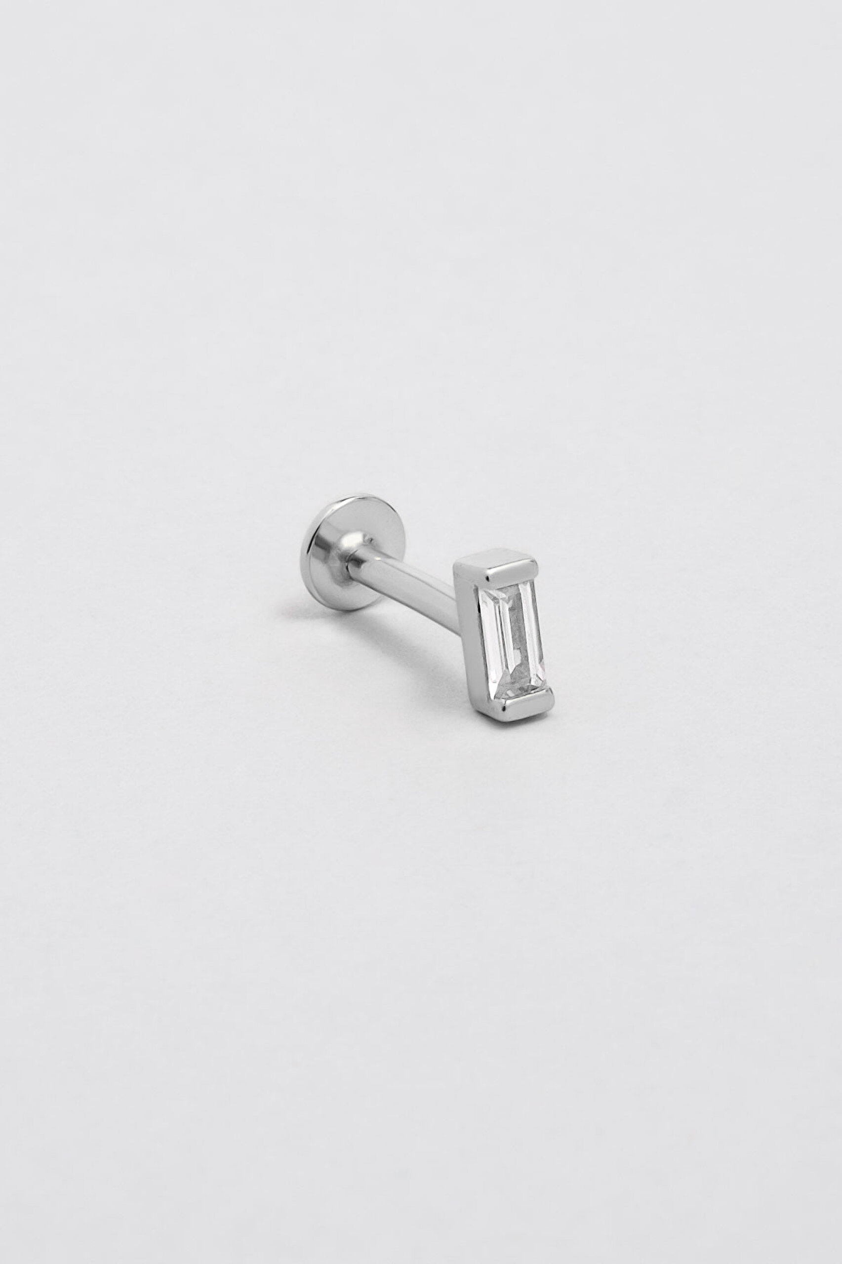 ⁠ Baget Işıltısı 18 Ayar Beyaz Altın Kaplama Gümüş Tragus-Helix Piercing_0}