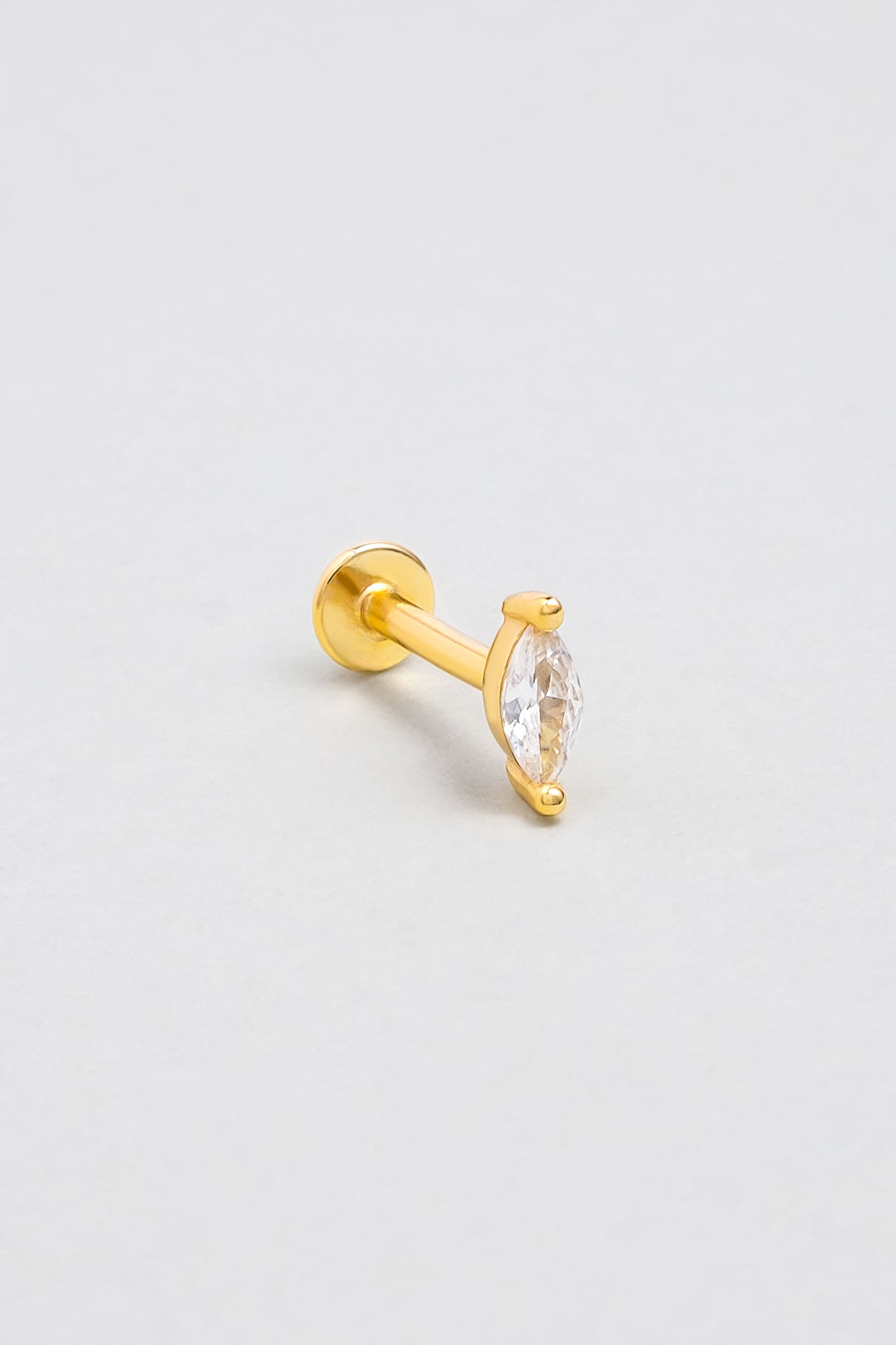 ⁠ Markiz Kesim 18 Ayar Sarı Altın Kaplama Gümüş Tragus-Helix Piercing
_0}