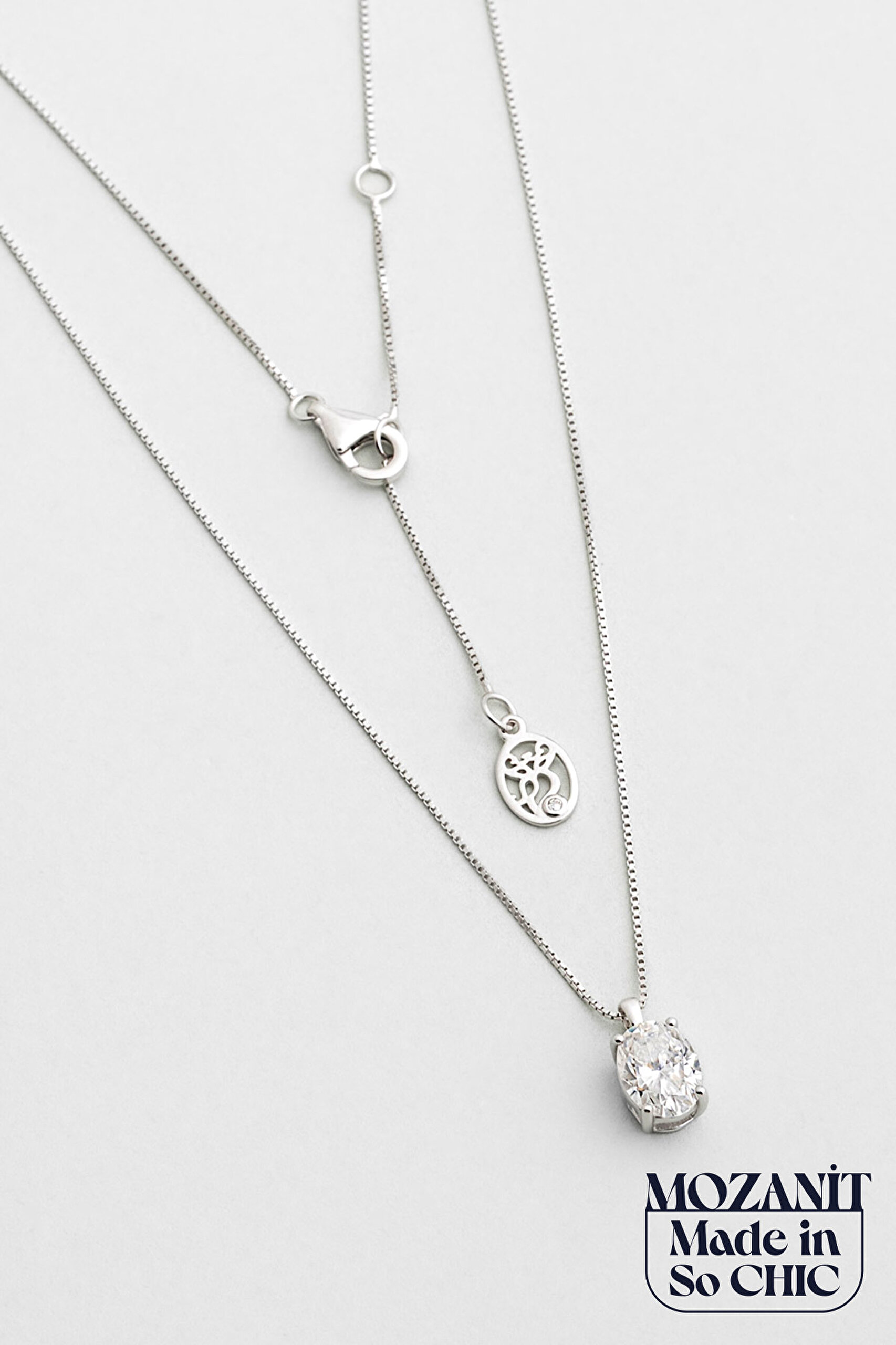 ⁠ Mozanit Büyüsü 18 Ayar Beyaz Altın Kaplama 44 Cm Gümüş Kolye_0}