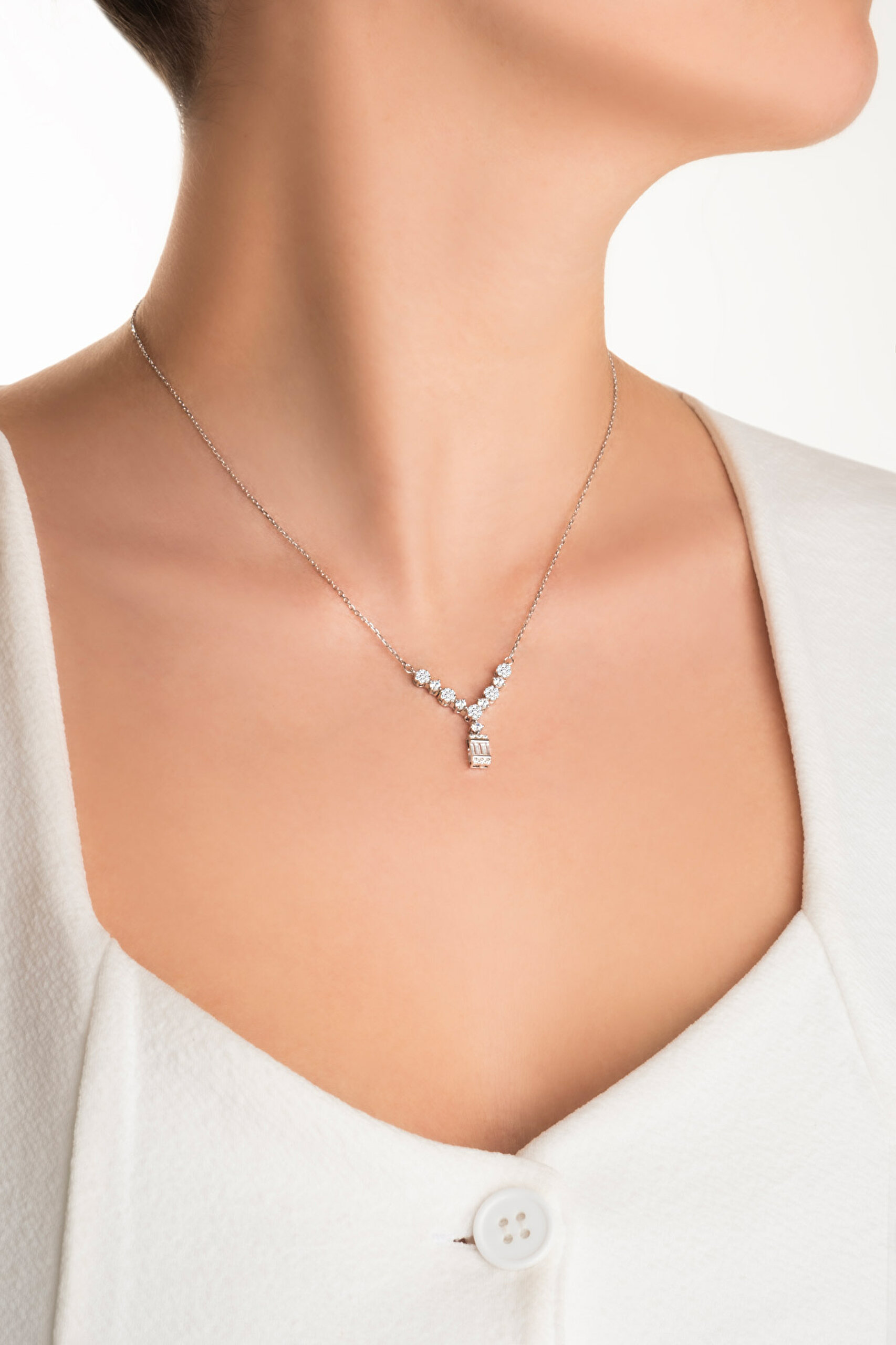 ⁠ Işık Yolu 18 Ayar Beyaz Altın Kaplama 45 Cm Gümüş Kolye_3}