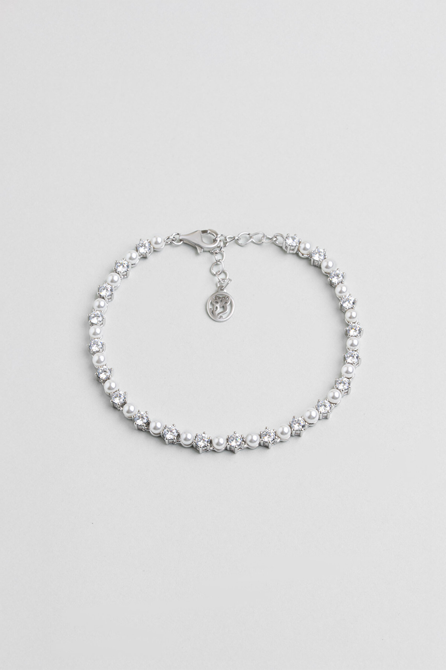 ⁠ Amelie 18 Ayar Beyaz Altın Kaplama 19 Cm Gümüş İnci Bileklik_0}