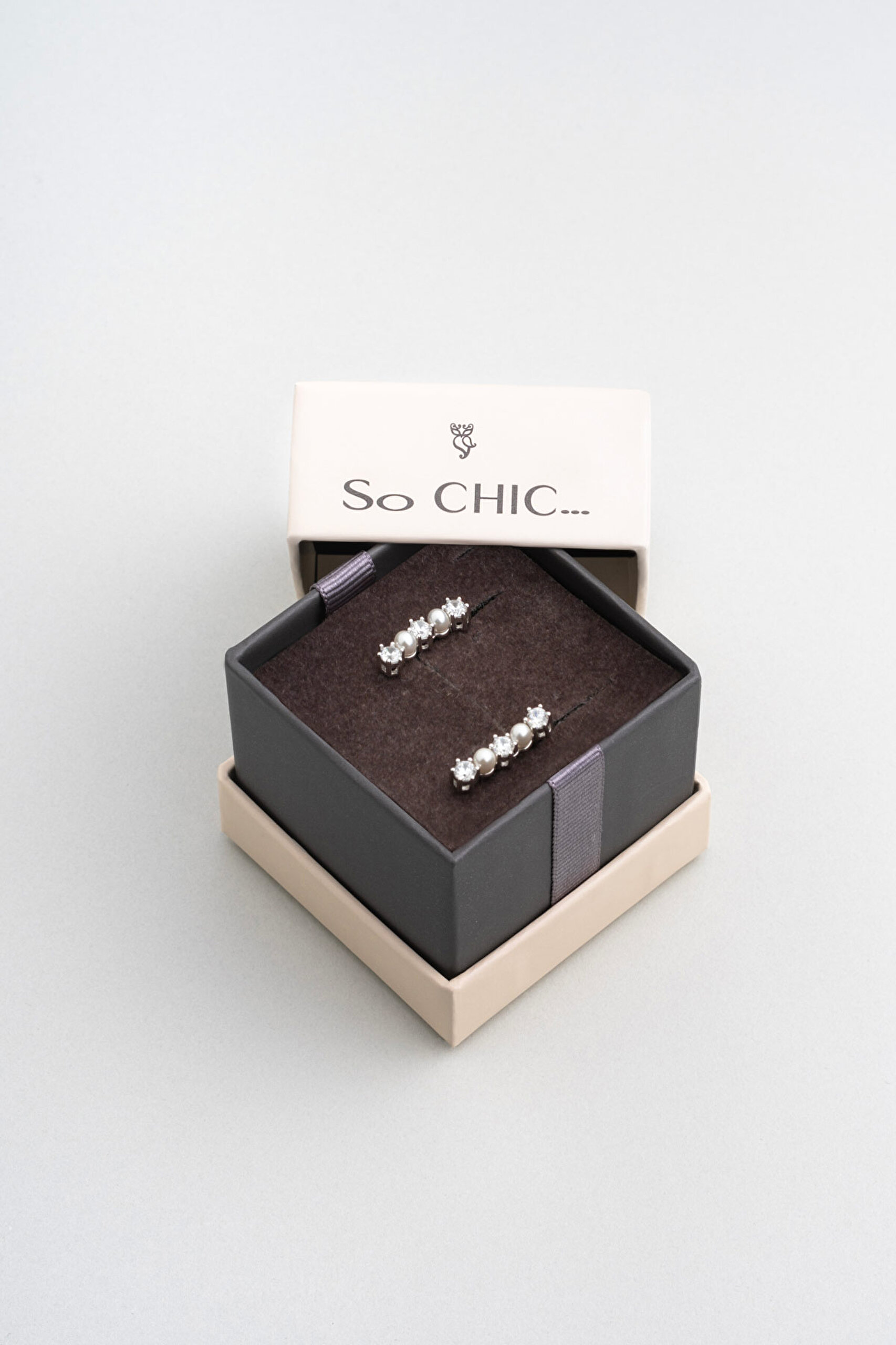 ⁠ Marie 18 Ayar Beyaz Altın Kaplama Gümüş İnci Küpe_4}