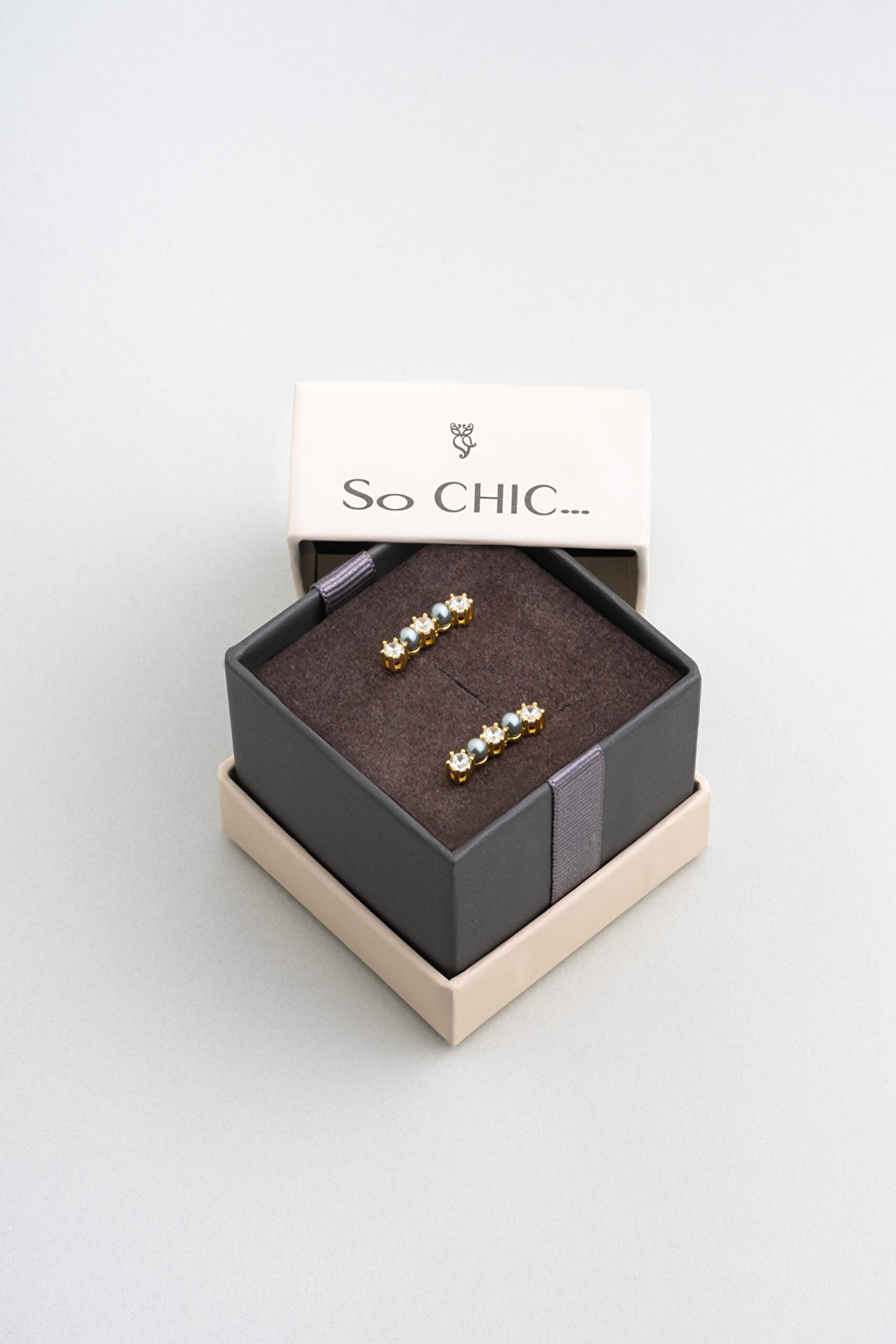 ⁠ Marie 18 Ayar Sarı Altın Kaplama Gümüş İnci Küpe_4}