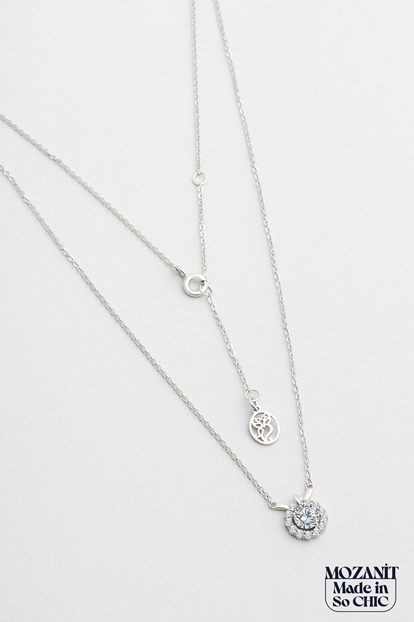 ⁠ Mozanit Çiçeği 18 Ayar Beyaz Altın Kaplama 46 Cm Gümüş Kolye_0}