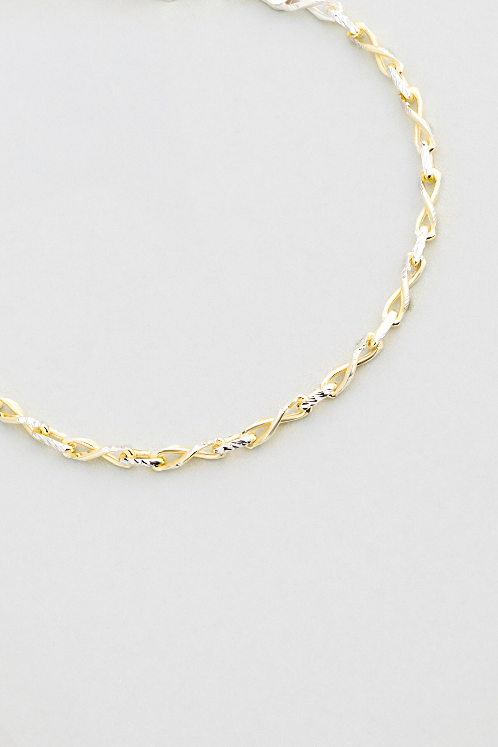 ⁠ Cassandra İtalyan 18 Ayar Sarı Ve Beyaz Altın Kaplama 19 Cm Gümüş Bileklik_4}