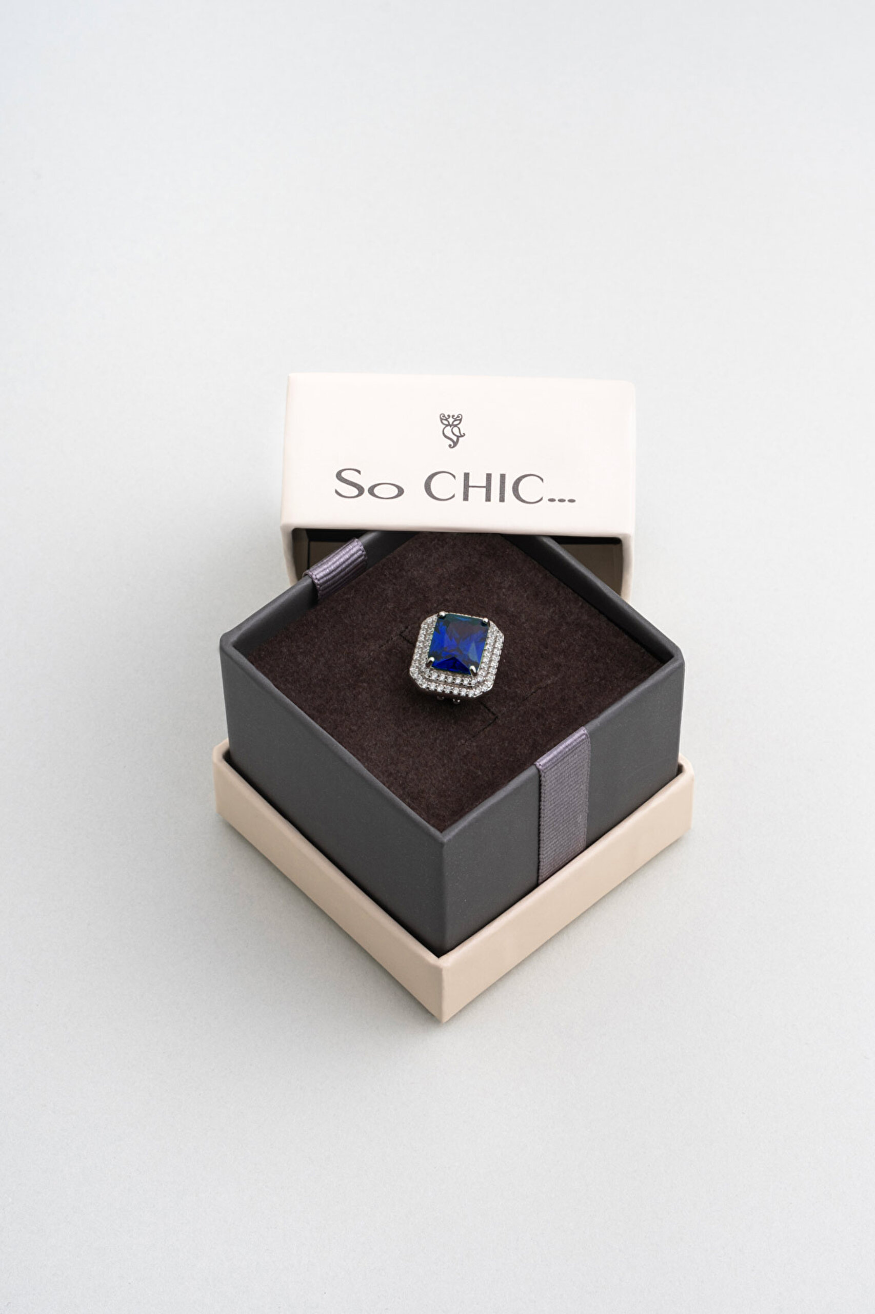 ⁠ Mahidevran 18 Ayar Beyaz Altın Kaplama Gümüş Charm_6}