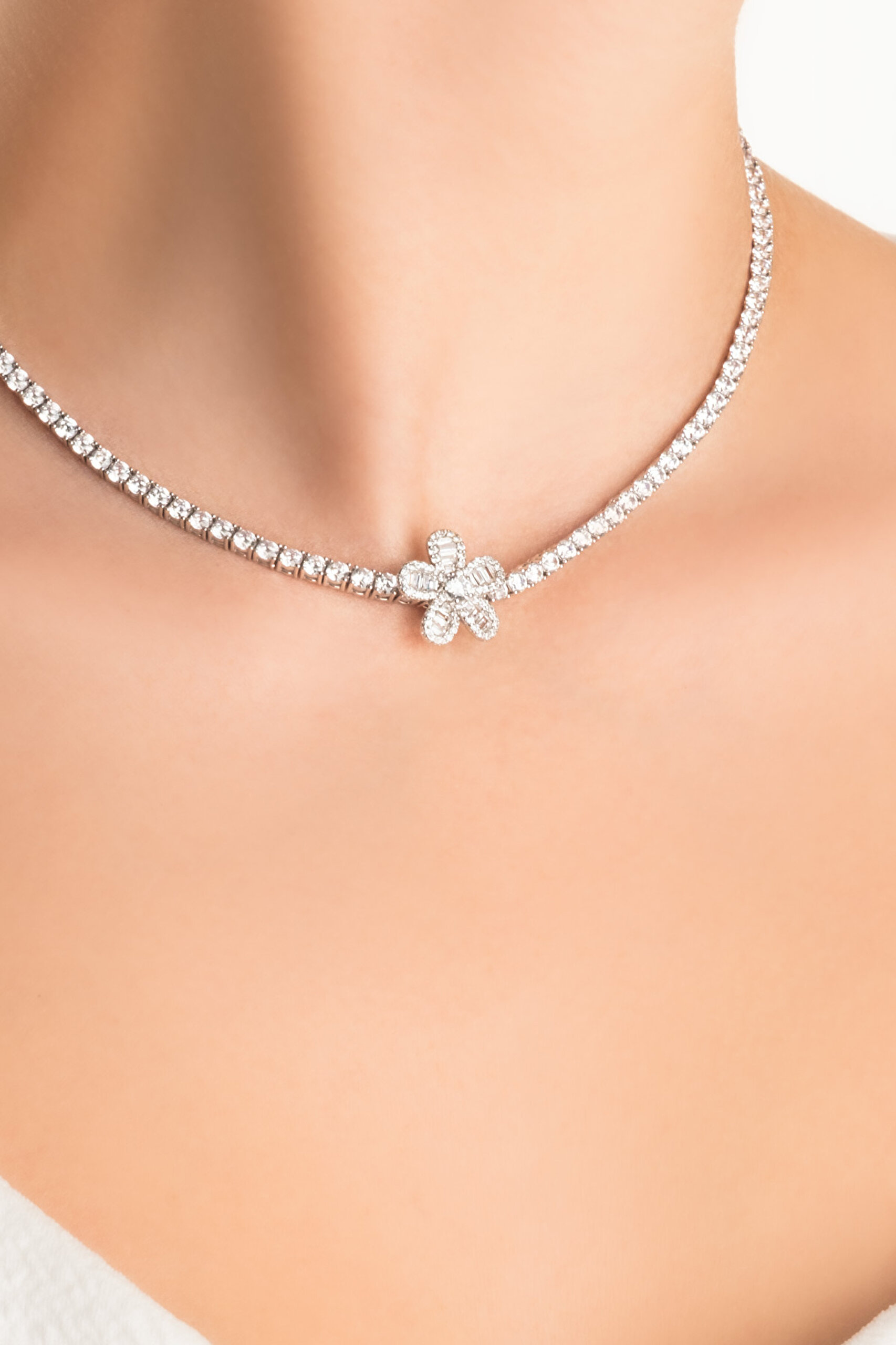 ⁠ Papatya 18 Ayar Beyaz Altın Kaplama Gümüş Charm_2}