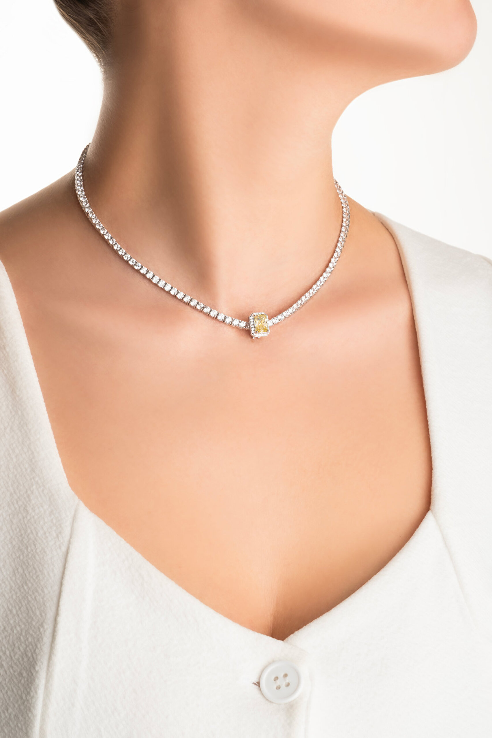 ⁠ Güneş Perisi 18 Ayar Beyaz Altın Kaplama Gümüş Charm_4}