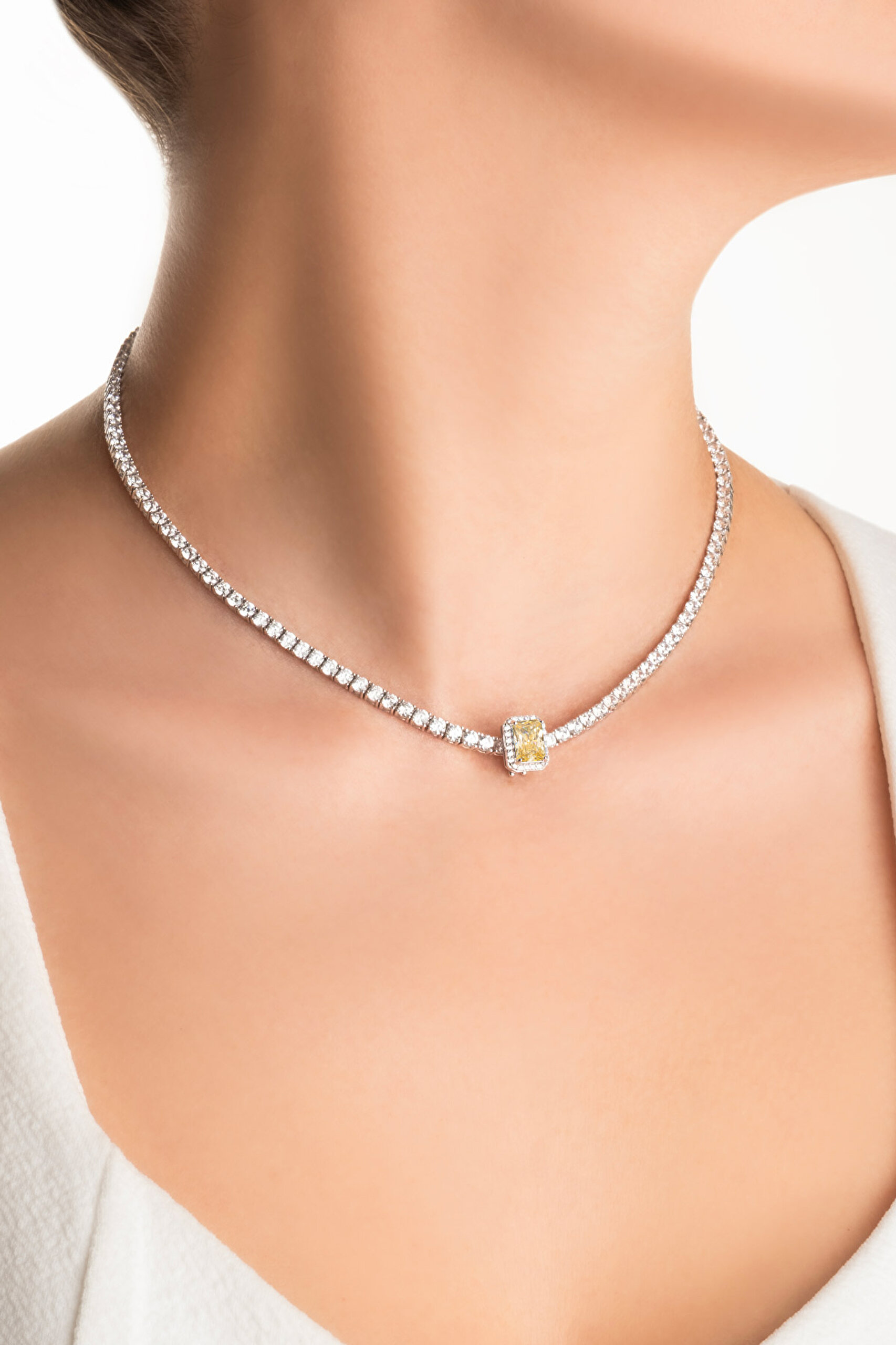 ⁠ Güneş Perisi 18 Ayar Beyaz Altın Kaplama Gümüş Charm_2}