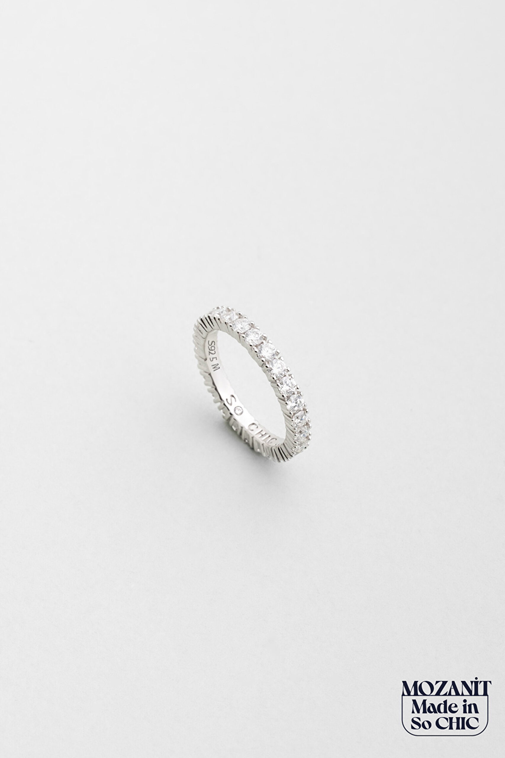 ⁠ Aurora Mozanit 18 Ayar Beyaz Altın Kaplama Gümüş Tamtur Yüzük_0}