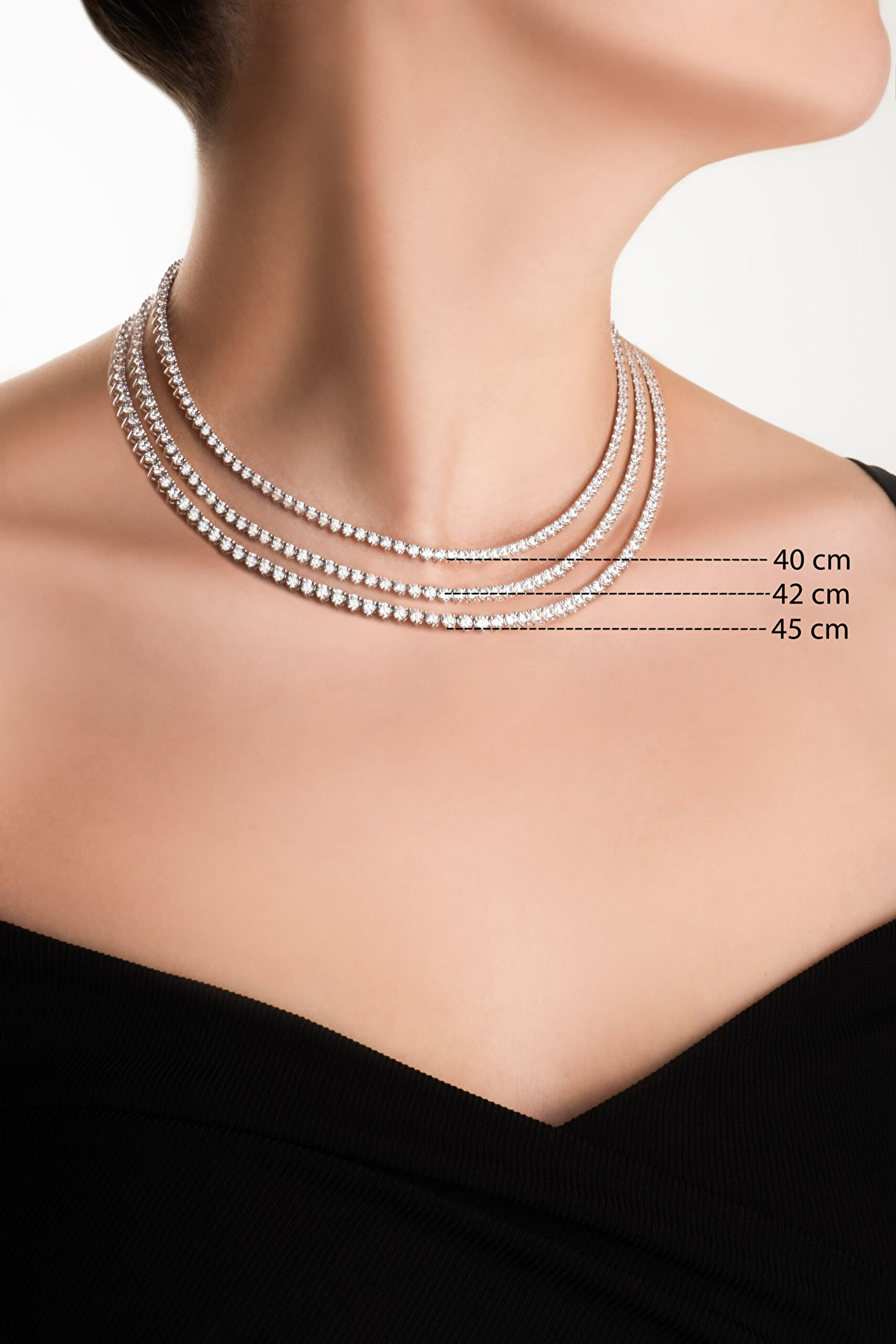 ⁠ So Chic... Zirkon Taşlı 18 Ayar Beyaz Altın Kaplama Gümüş Su Yolu Kolye_3}