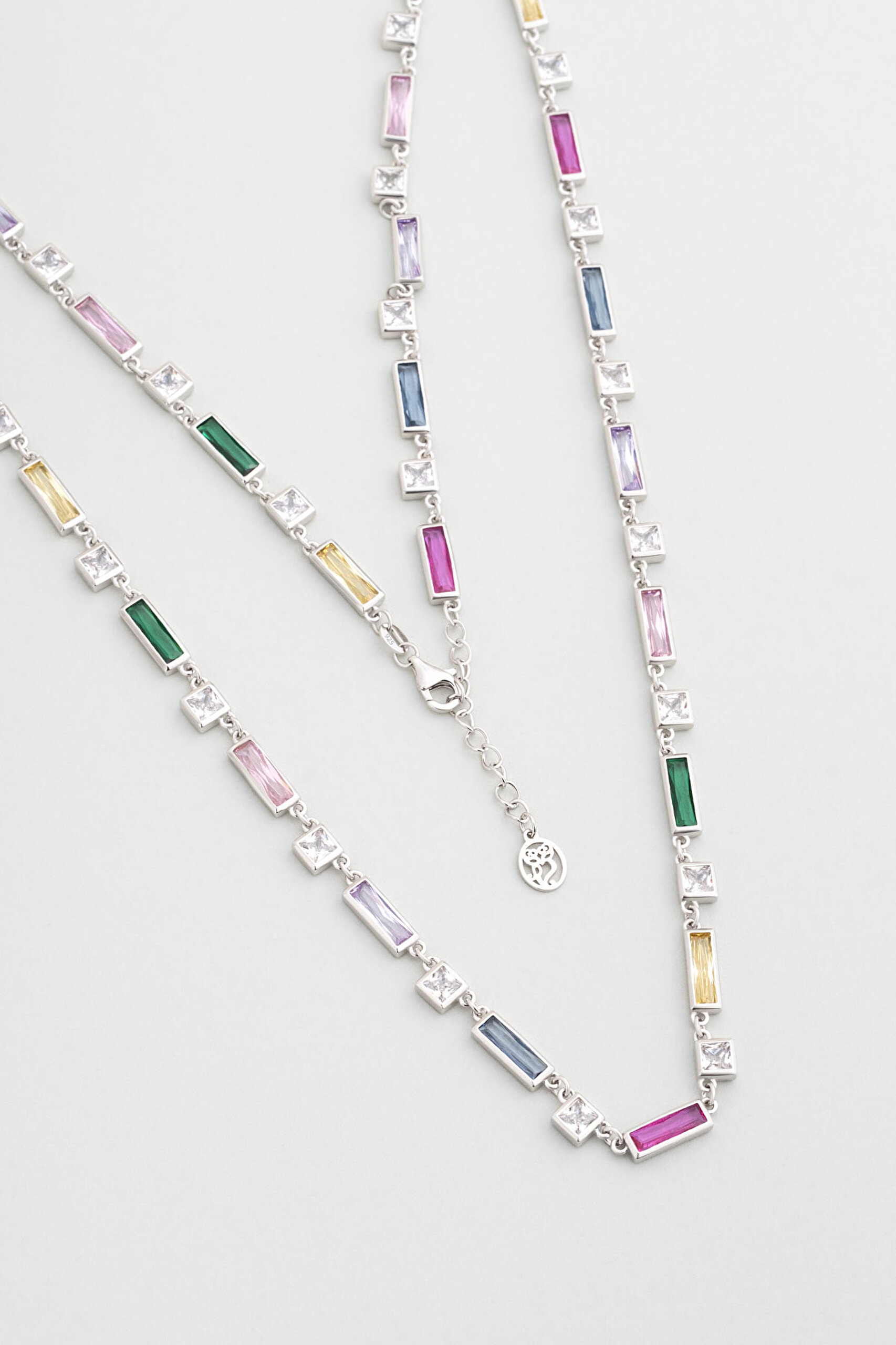 ⁠ Renkli Yolculuk 18 Ayar Beyaz Altın Kaplama 63 Cm Gümüş Uzun Kolye_0}