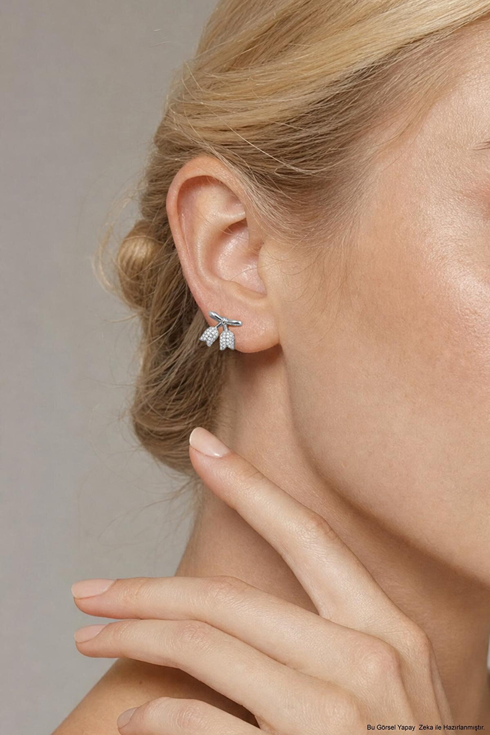 Rose 18 Ayar Beyaz Altın Kaplama Gümüş Flat-Lobe Piercing - 1