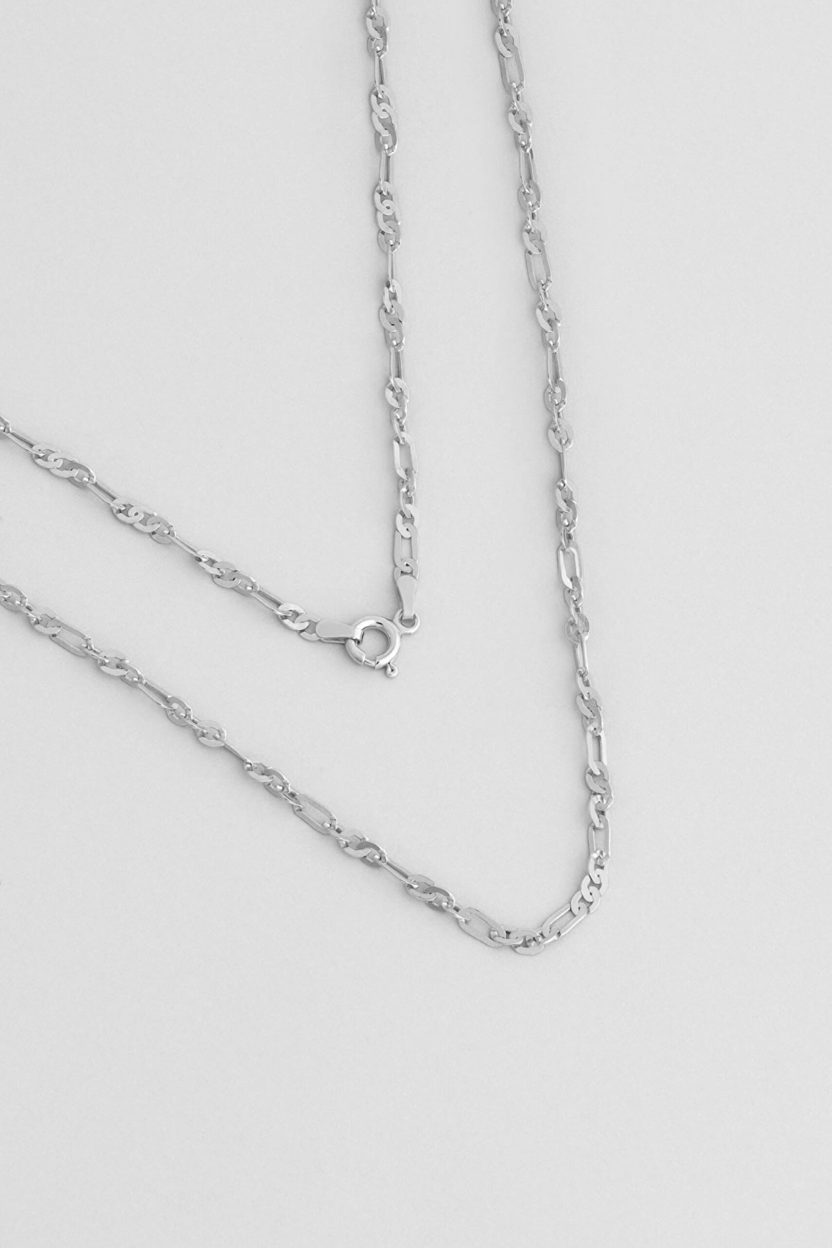 Minimal Zarafet 18 Ayar Beyaz Altın Kaplama 47 Cm Gümüş Zincir Kolye