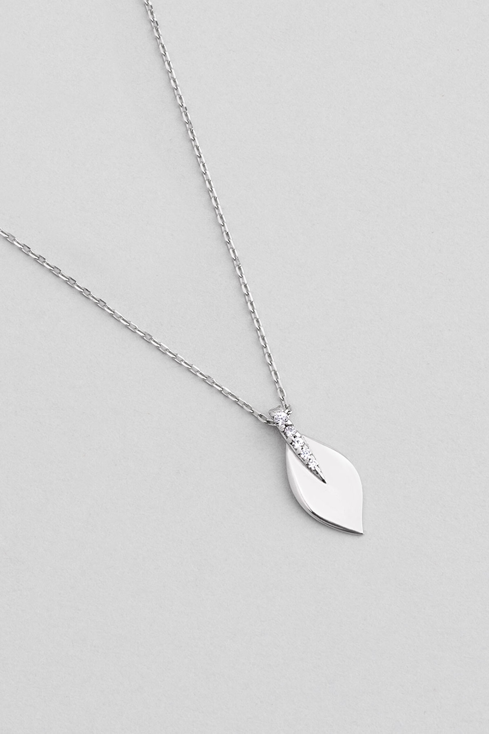 ⁠ Minimal 14 Ayar Beyaz Altın Kolye_1}