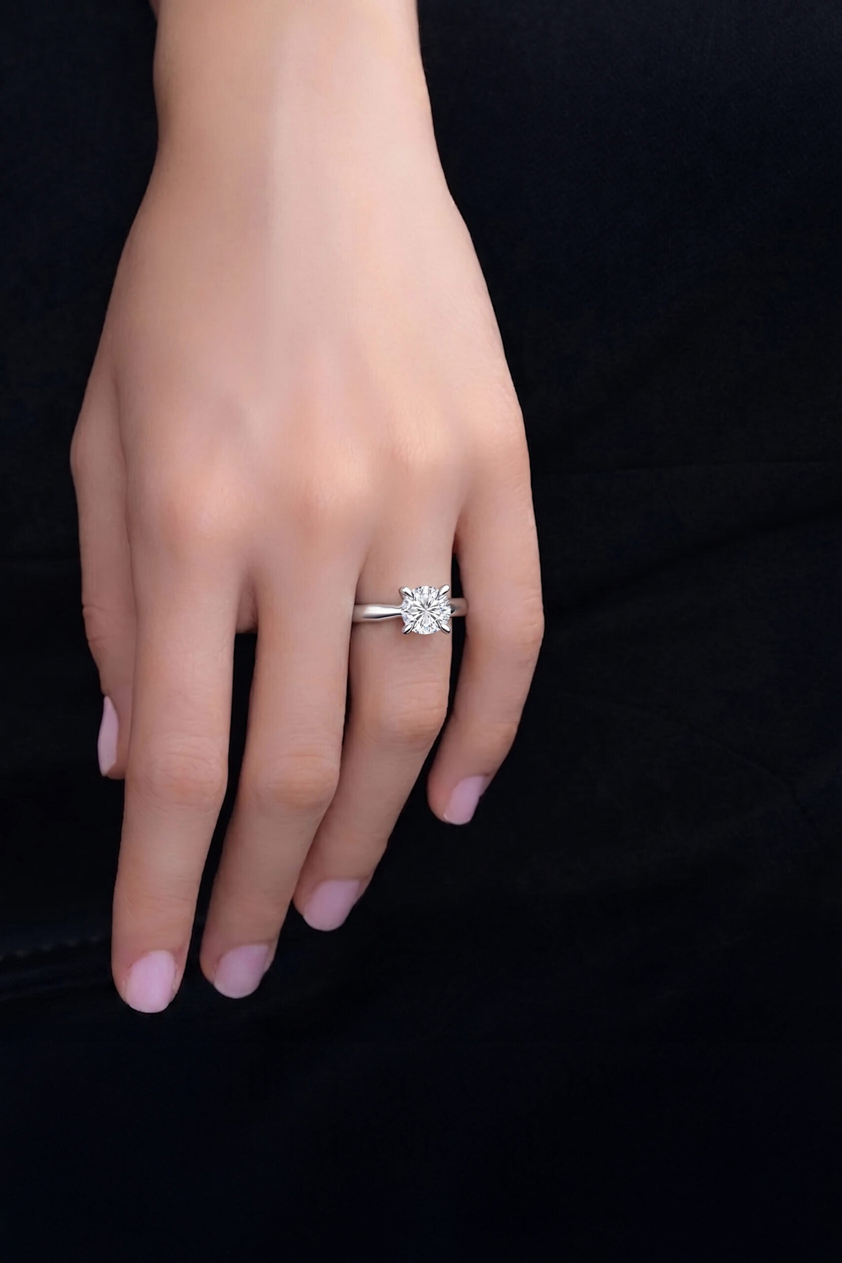 2.06 Karat IGI Sertifikalı 14K Beyaz Altın Yuvarlak Kesim Lab Grown Pırlanta Tektaş Yüzük - 5