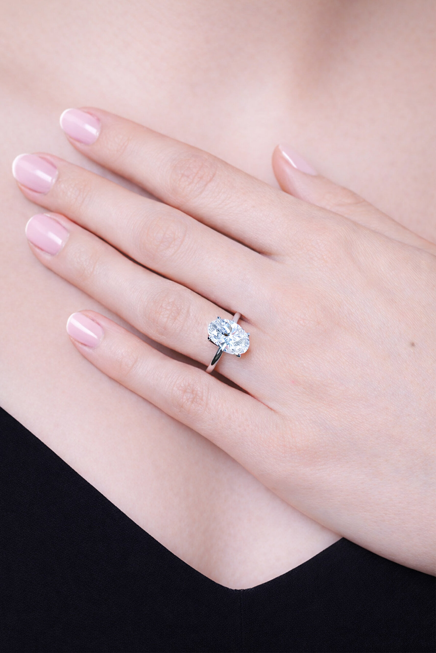 Lab Grown Chic Diamond 4.08 Karat 14K Beyaz Altın Oval Kesim Tektaş Yüzük - 1