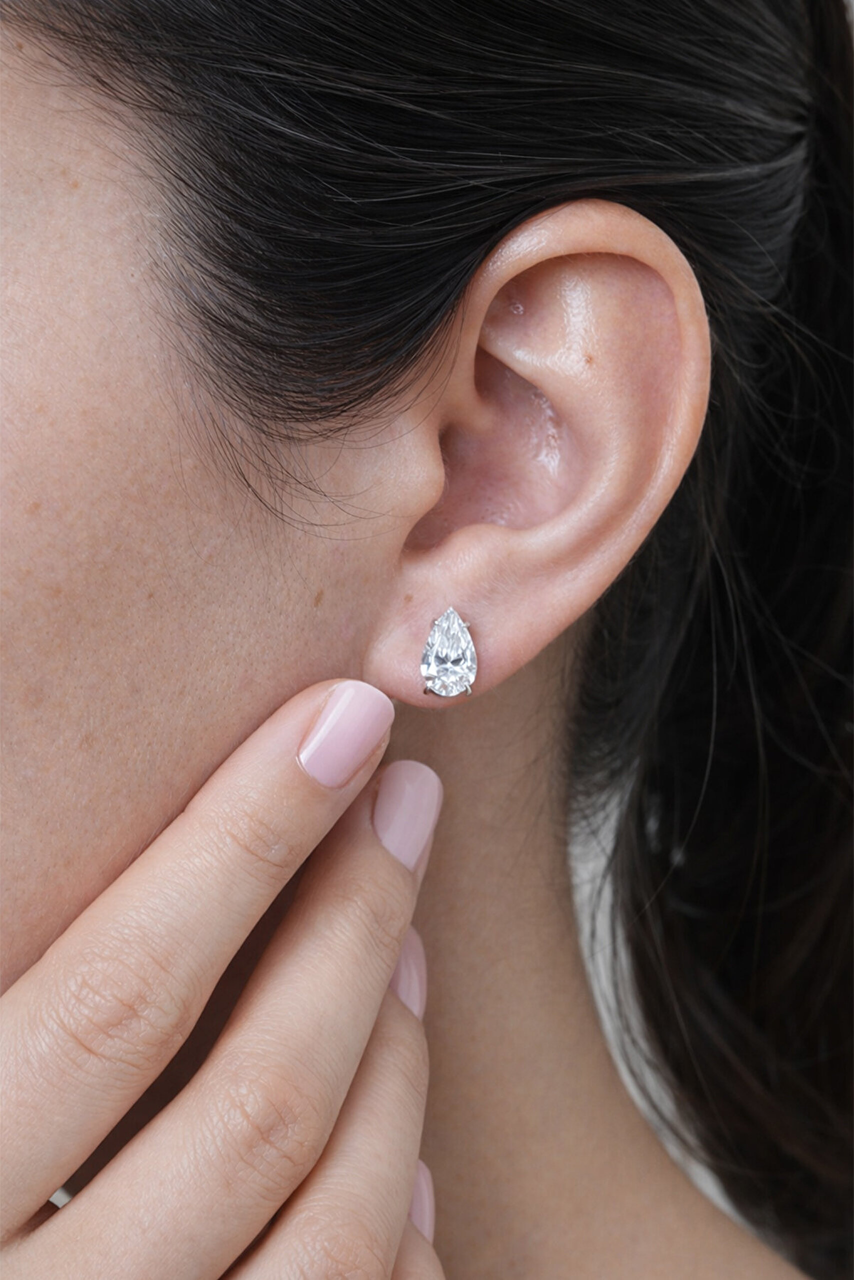 Lab Grown Chic Diamond 2.70 Karat 14K Beyaz Altın Damla Kesim Küpe - 1