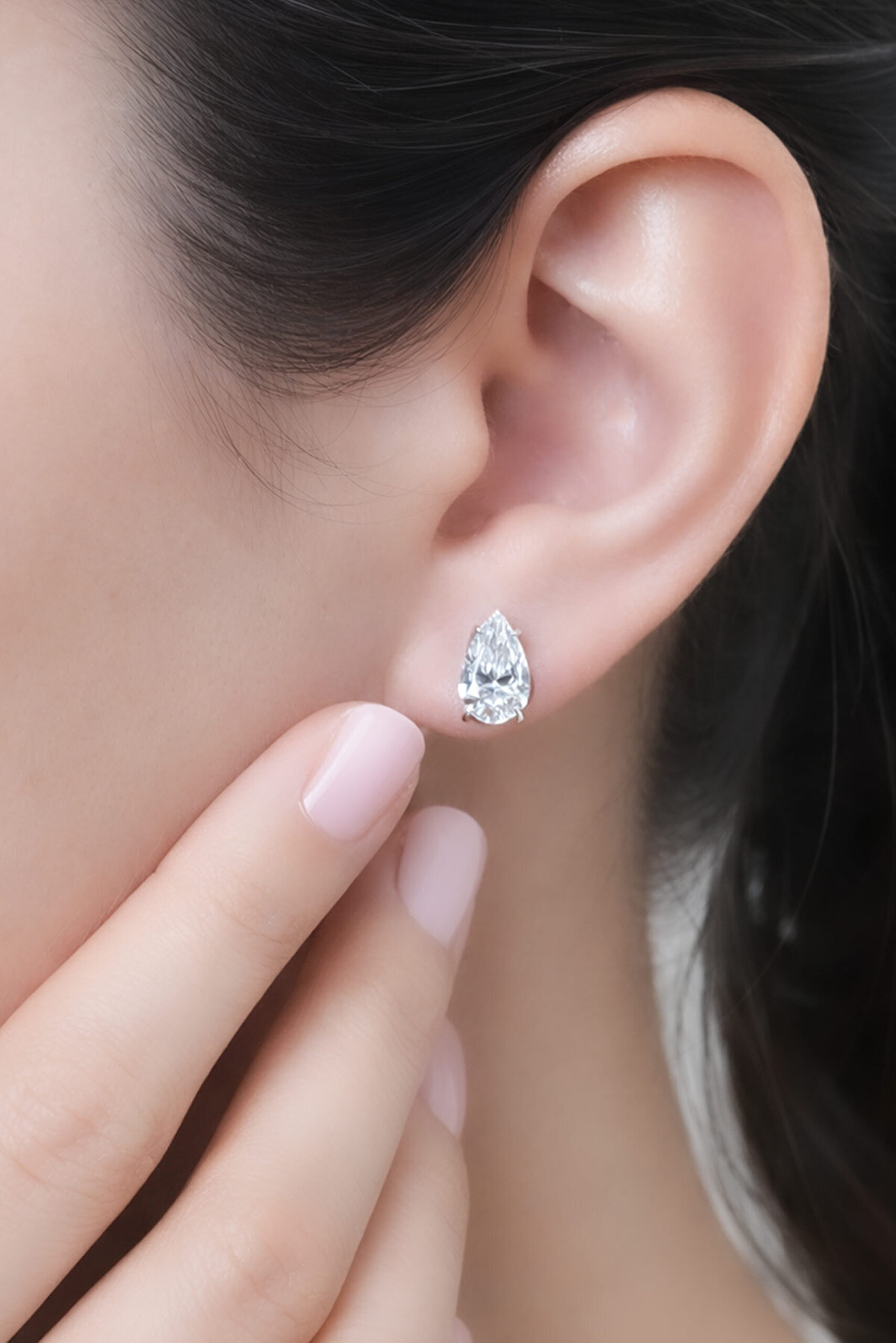 2.79 Karat IGI Sertifikalı 14K Beyaz Altın Damla Kesim Lab Grown Pırlanta Tektaş Küpe - 1