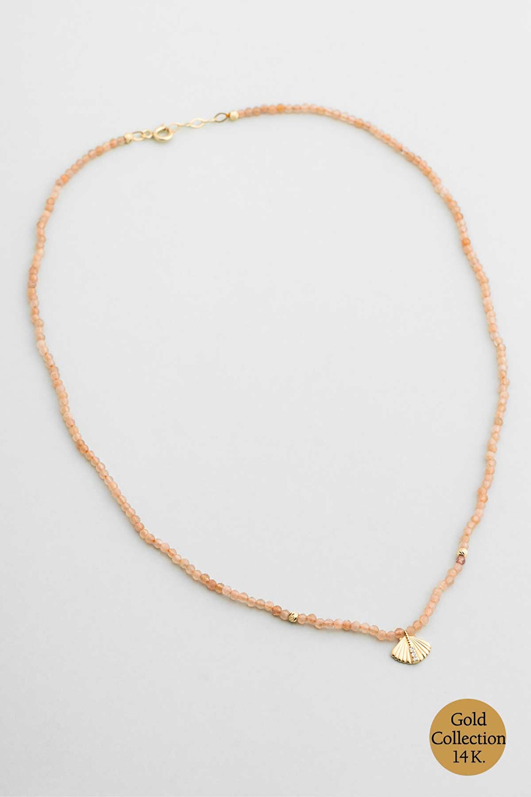 ⁠ Deniz Kabuğu Figürlü Güneş Taşlı 42 Cm 14 Ayar Altın Kolye_0}