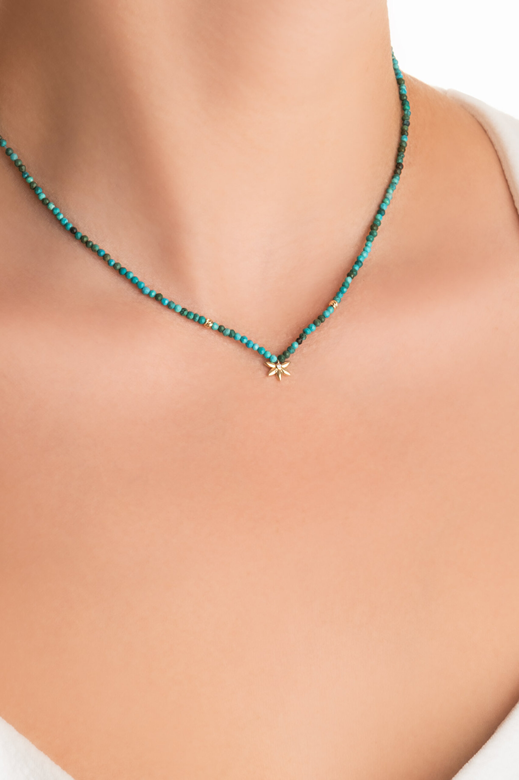 ⁠ Çiçek Figürlü Turkuaz Taşlı 14 Ayar Sarı Altın Bileklik_1}