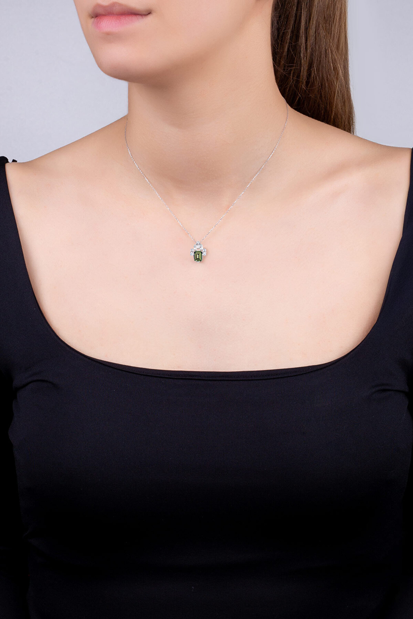 Created Tourmaline Taşlı Clarit Serisi 42 Cm 8 Ayar Beyaz Altın Kolye - 3