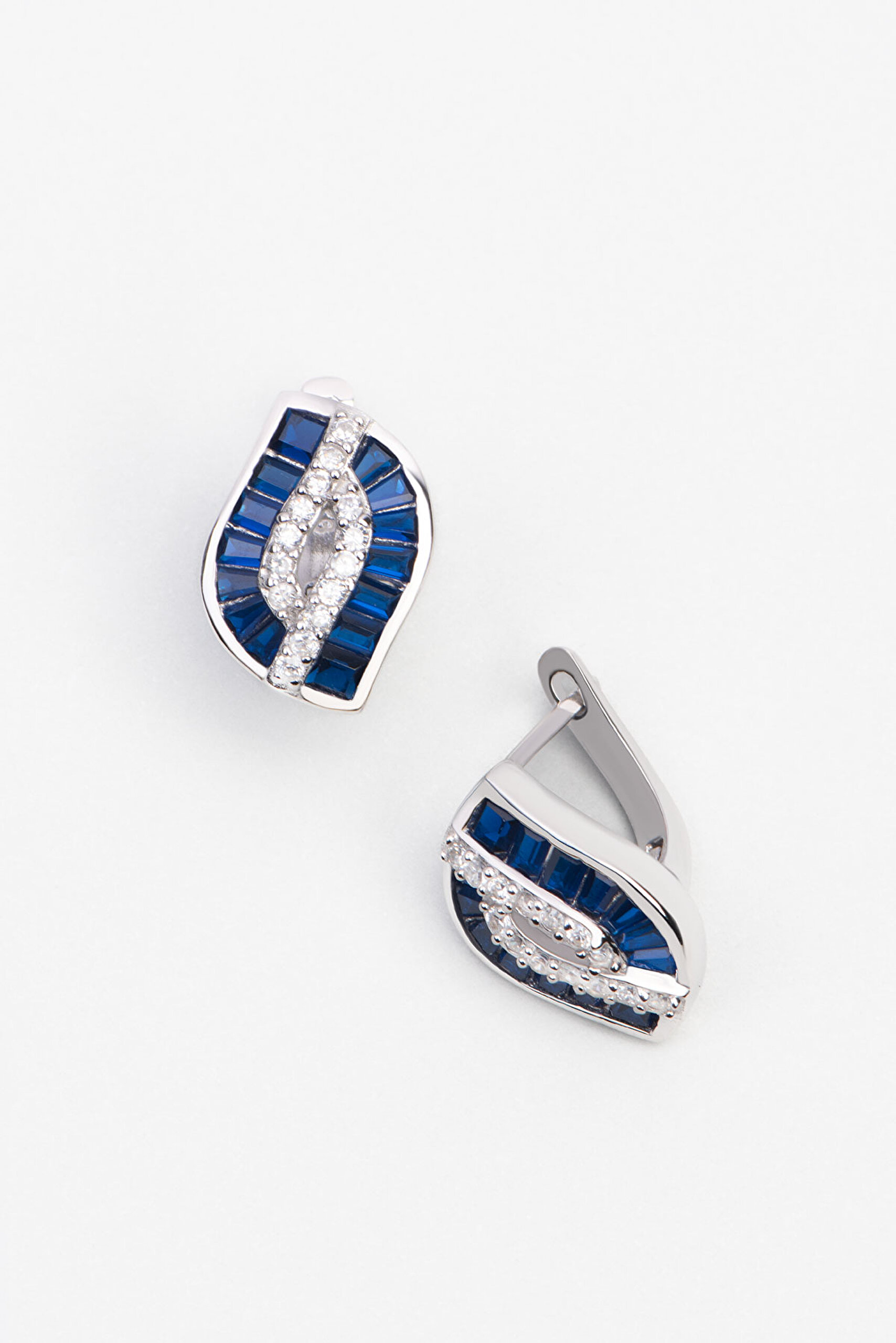 Minimal Tasarım 18 Ayar Beyaz Altın Kaplama Gümüş Küpe