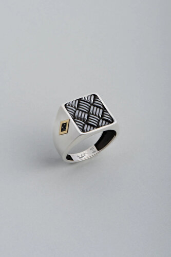 Modern Design 14 Karat Gold Piece Men
