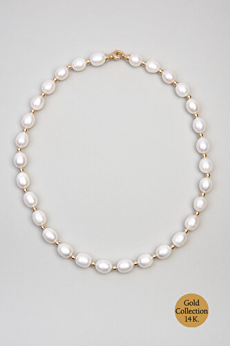 14 Karat Gold Necklace with Natural Pearl Stone