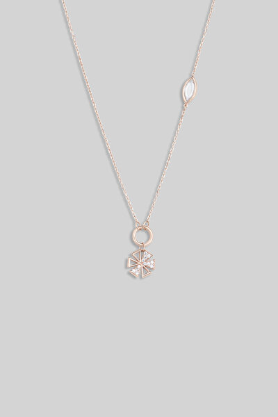 SoChic Çiçek Figürlü 18 Ayar Rose Altın Kaplama Gümüş Kolye Çiçek Figürlü 18 Ayar Rose Altın Kaplama Gümüş Kolye 07280000145 Çiçek Figürlü 18 Ayar Rose Altın Kaplama Gümüş Kolye Çiçek Figürlü 18 Ayar Rose Altın Kaplama Gümüş Kolye 07280000145